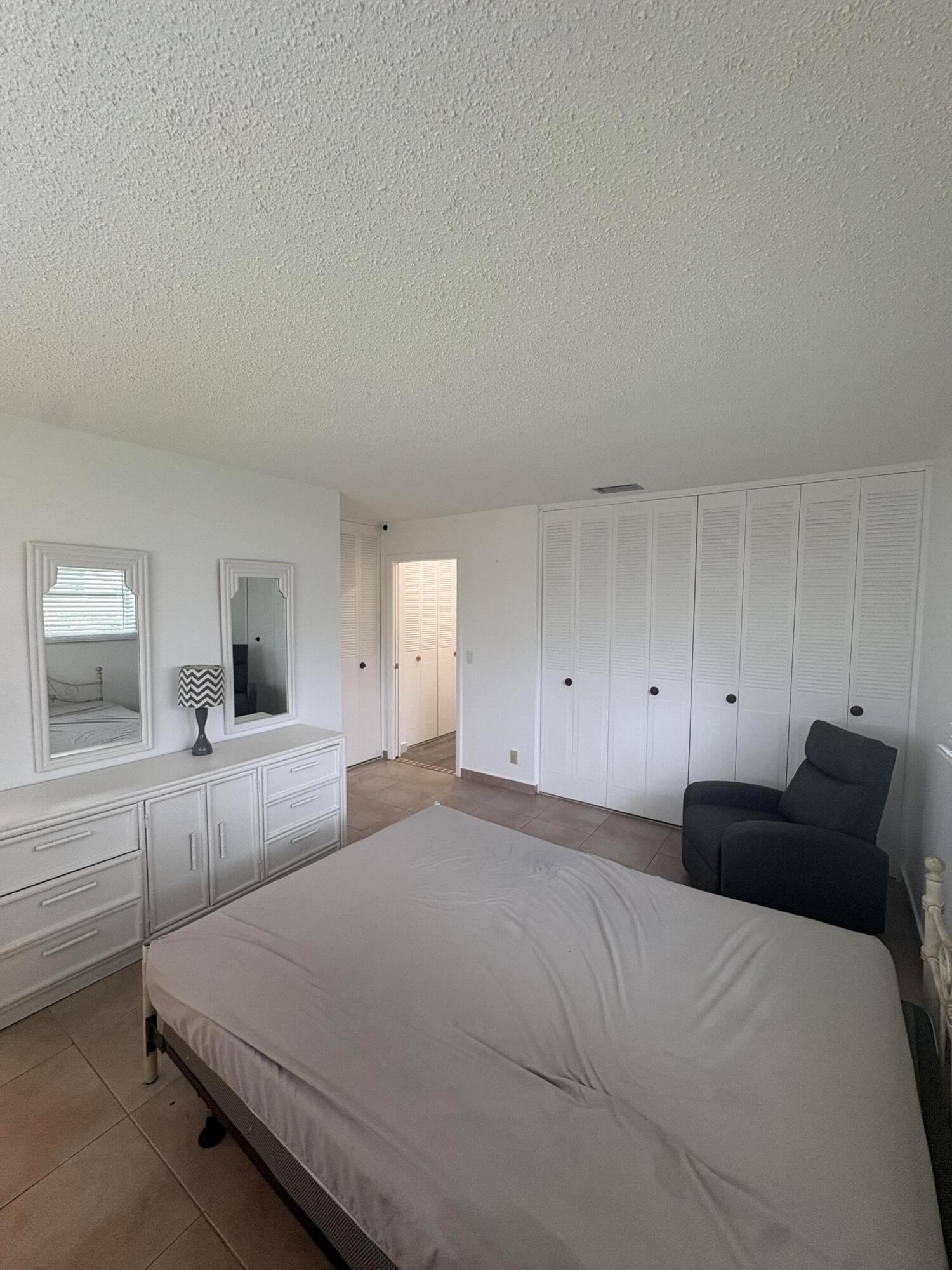 2522 Emory Drive E A Property Photo 7