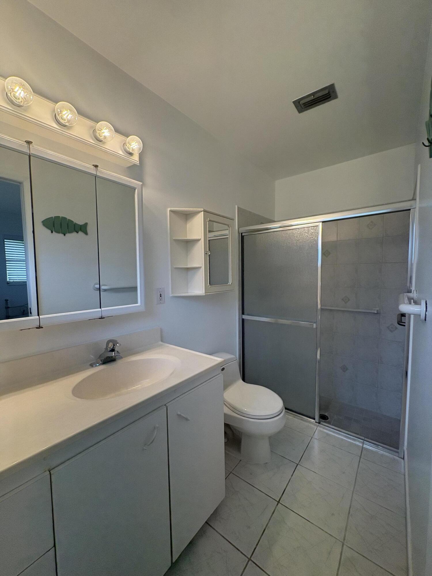 2522 Emory Drive E A Property Photo 8