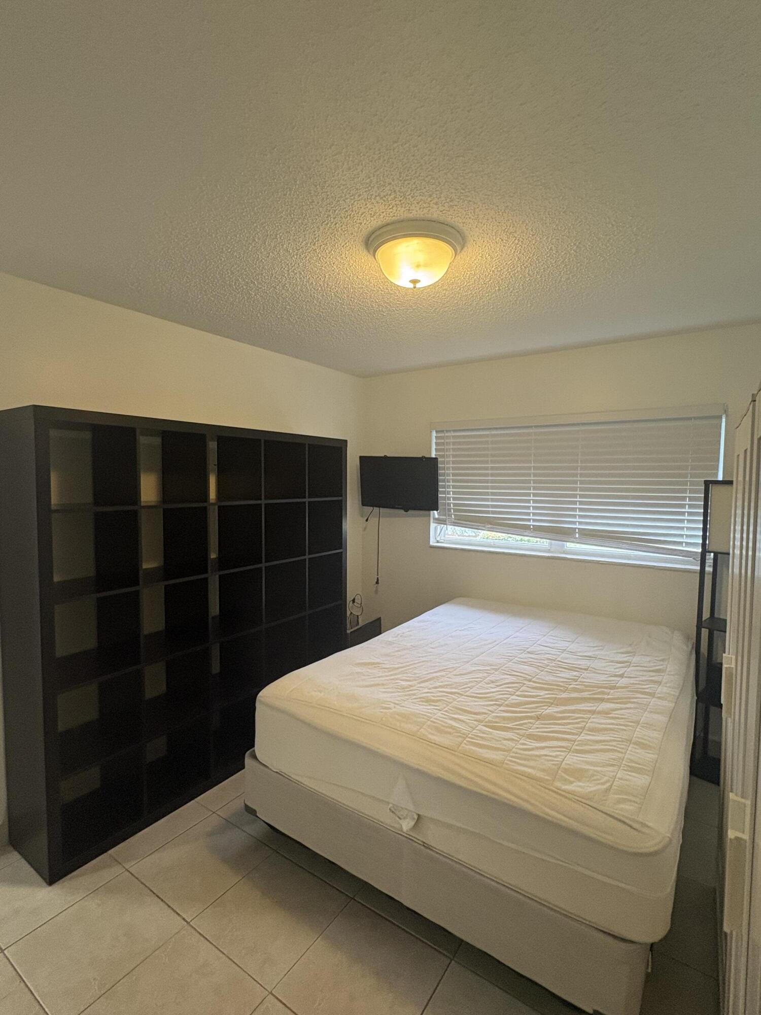 2522 Emory Drive E A Property Photo 9