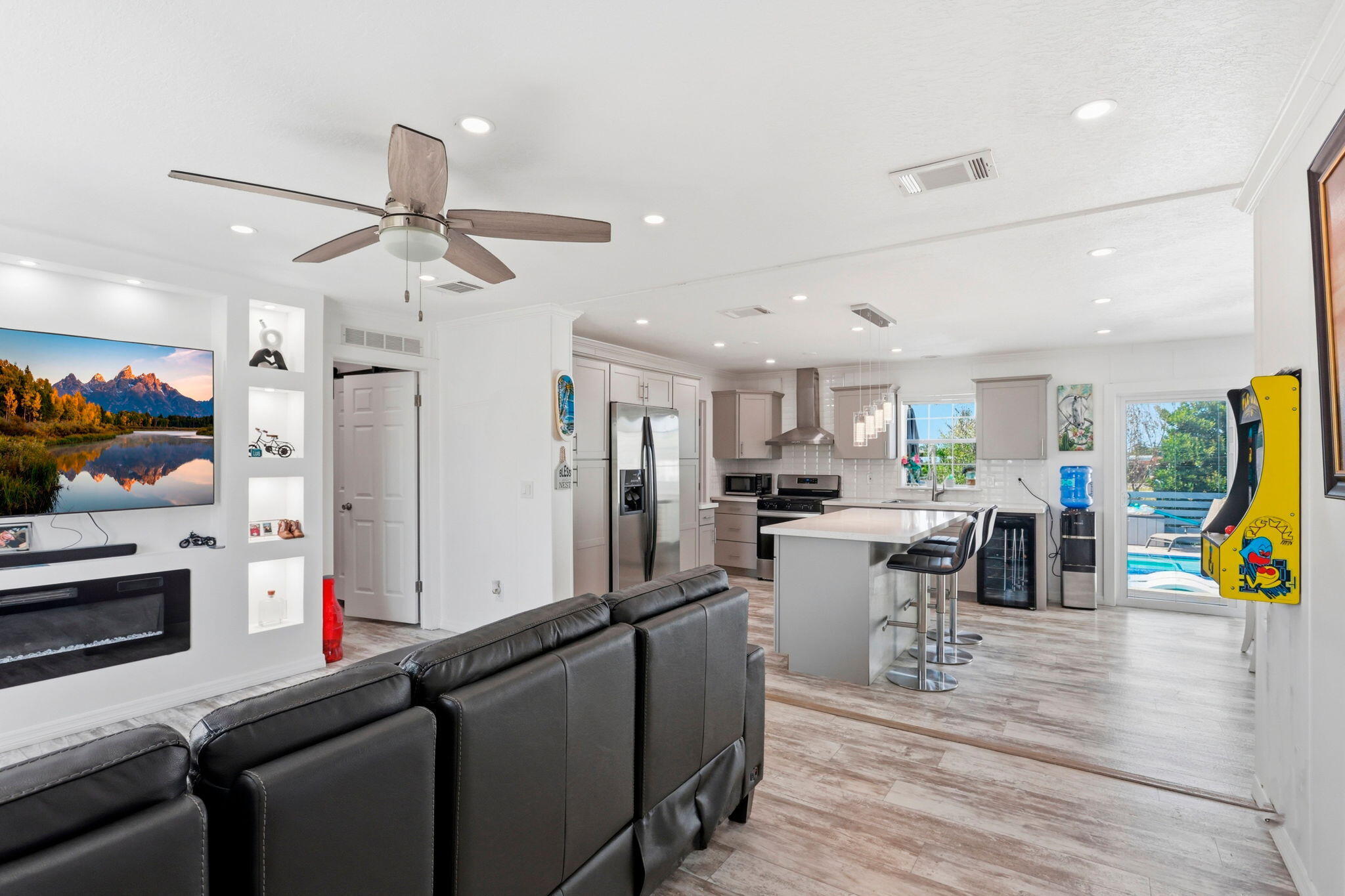 13311 Dancy Avenue Property Photo 6