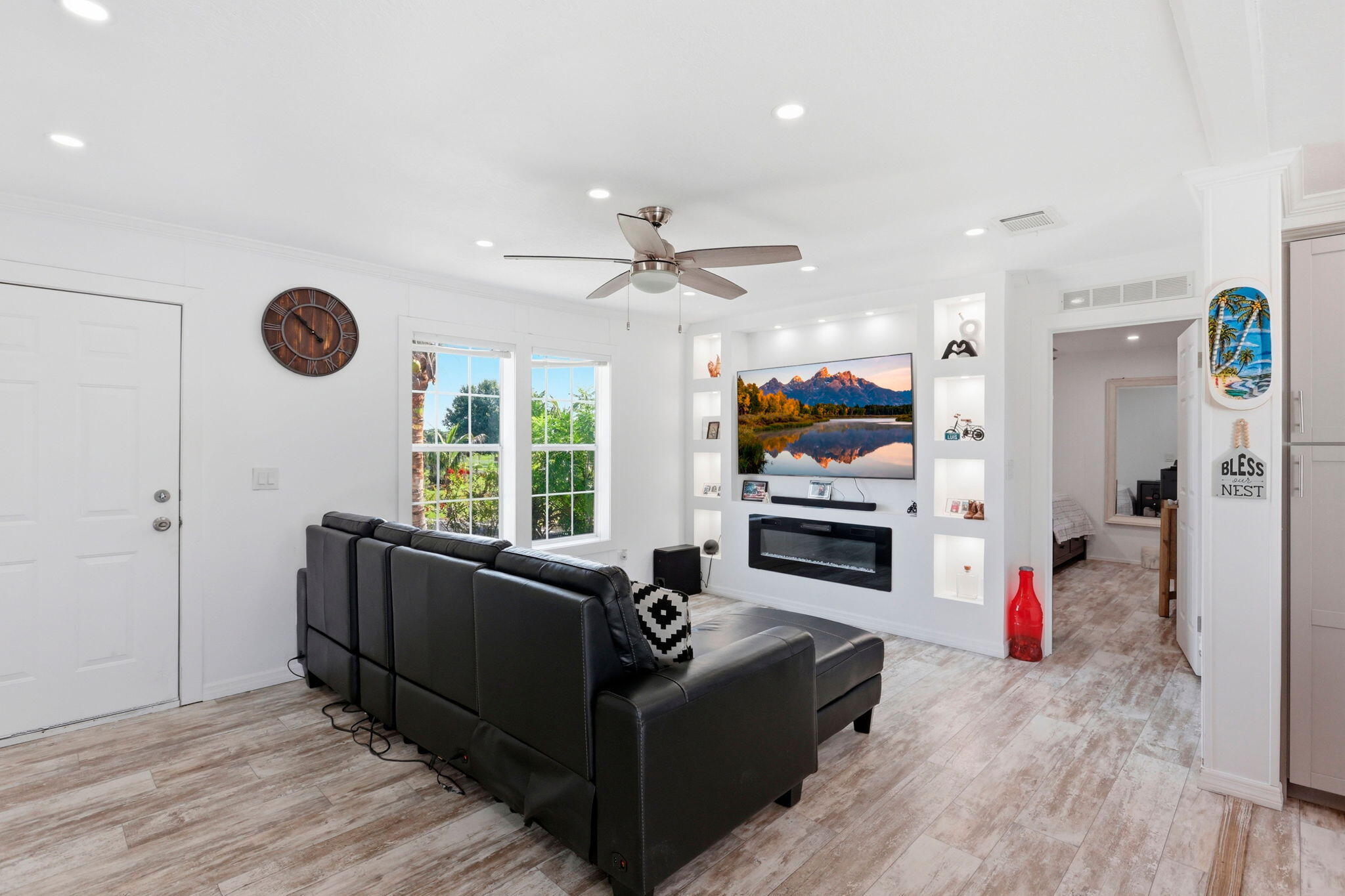 13311 Dancy Avenue Property Photo 7