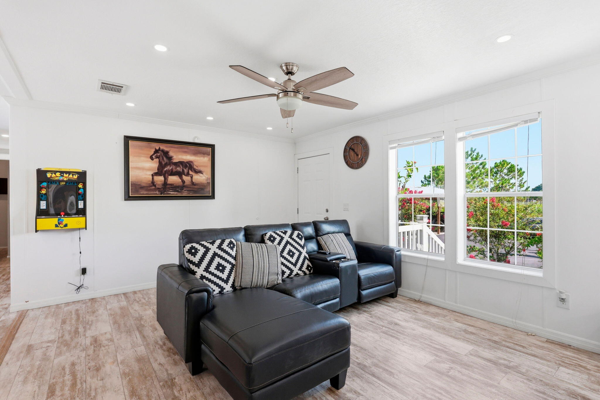 13311 Dancy Avenue Property Photo 9