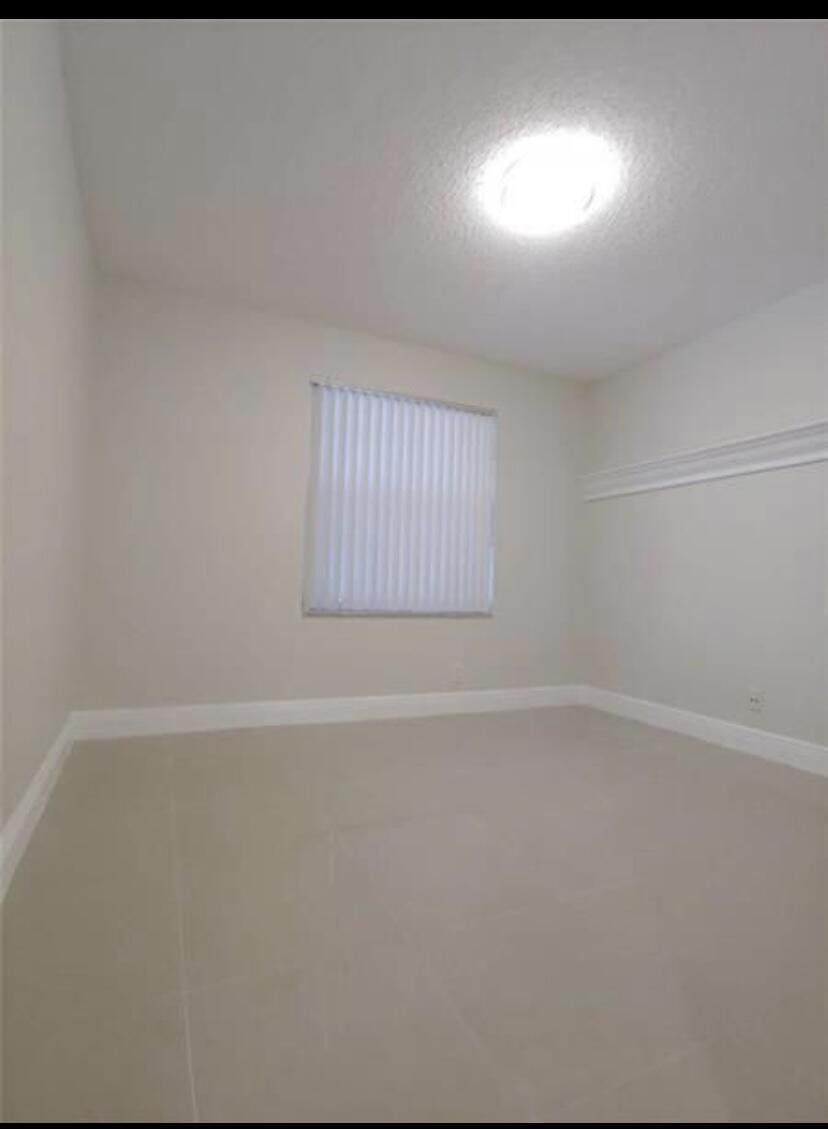 9903 Three Lakes Circle Property Photo 12