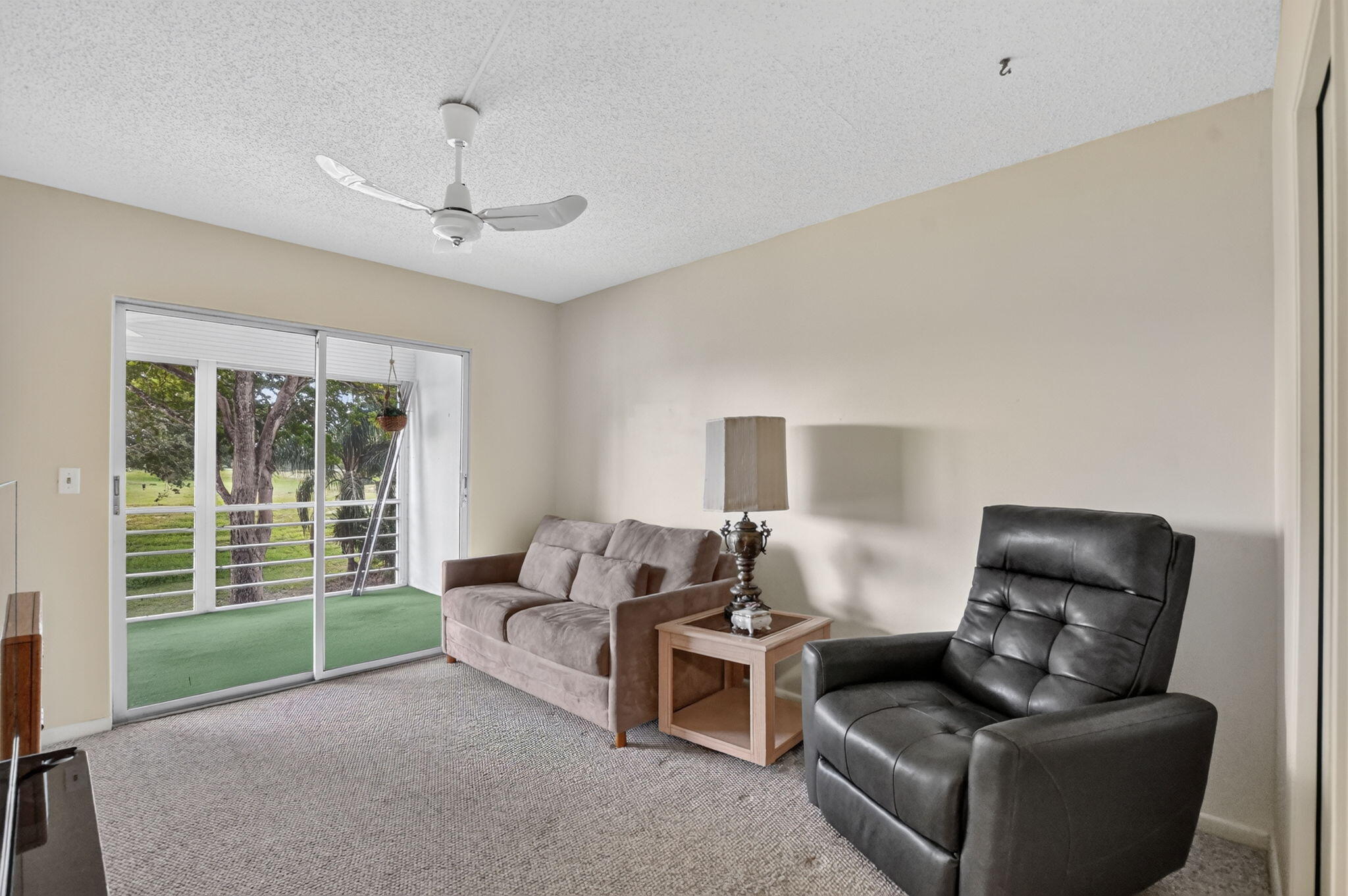 2049 Ventnor O Crescent 2049 Property Photo 5