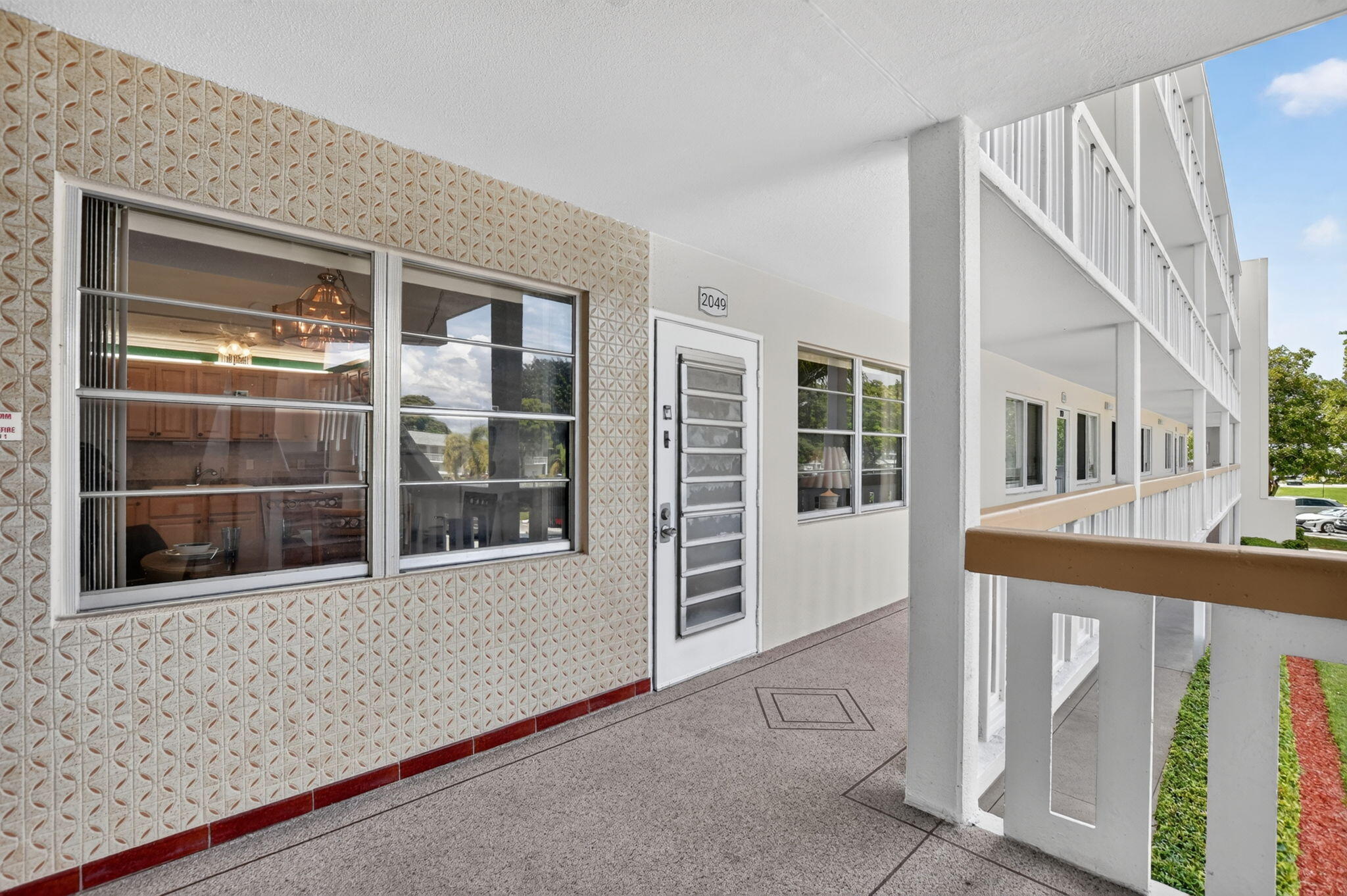 2049 Ventnor O Crescent 2049 Property Photo 23