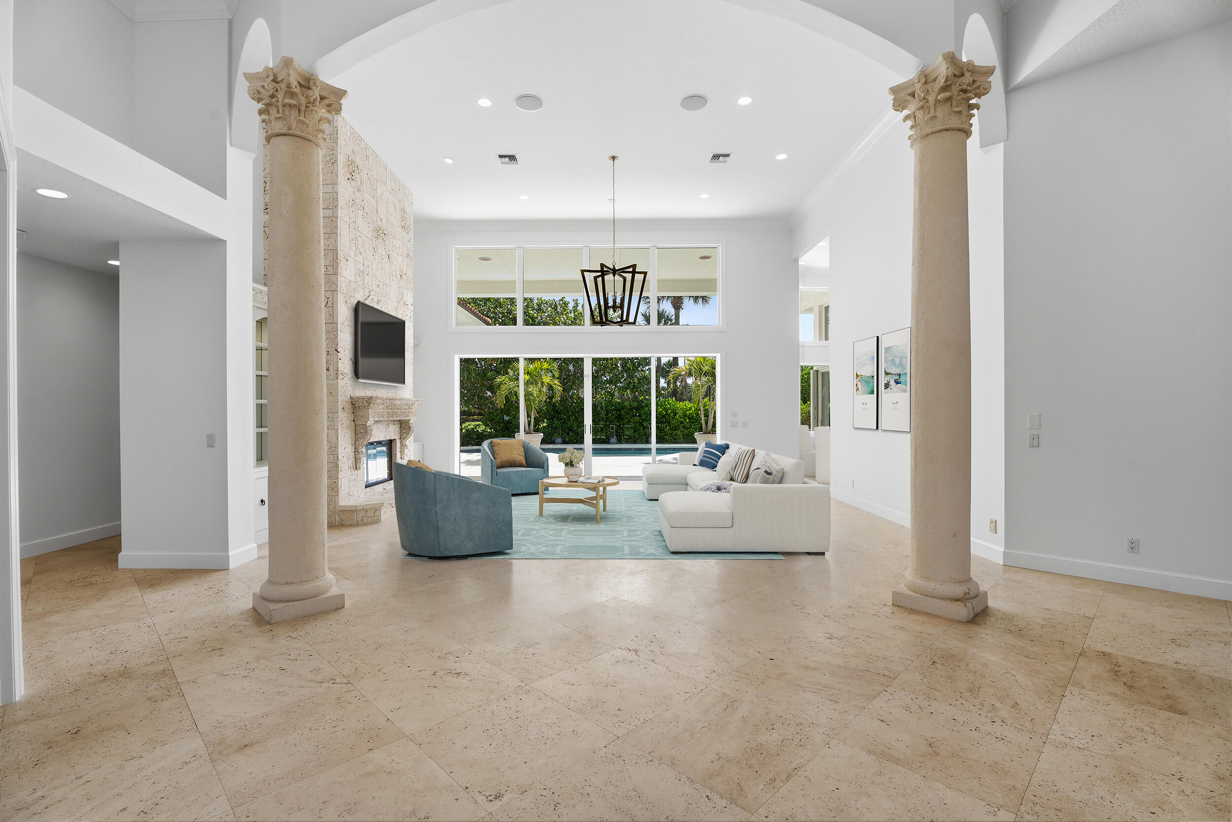 6841 Se Harbor Circle Property Photo 14