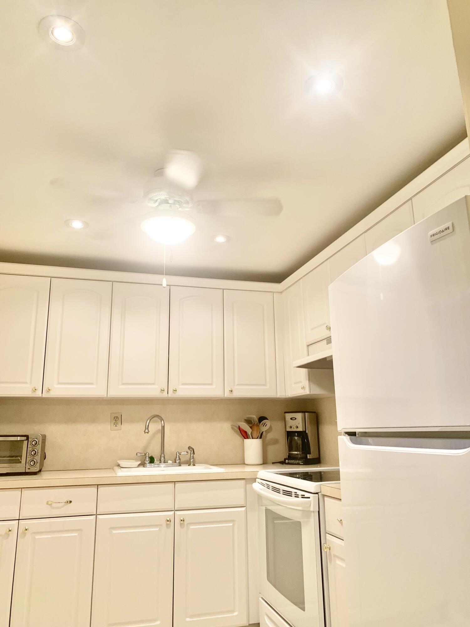 81 Kingswood E Property Photo 11