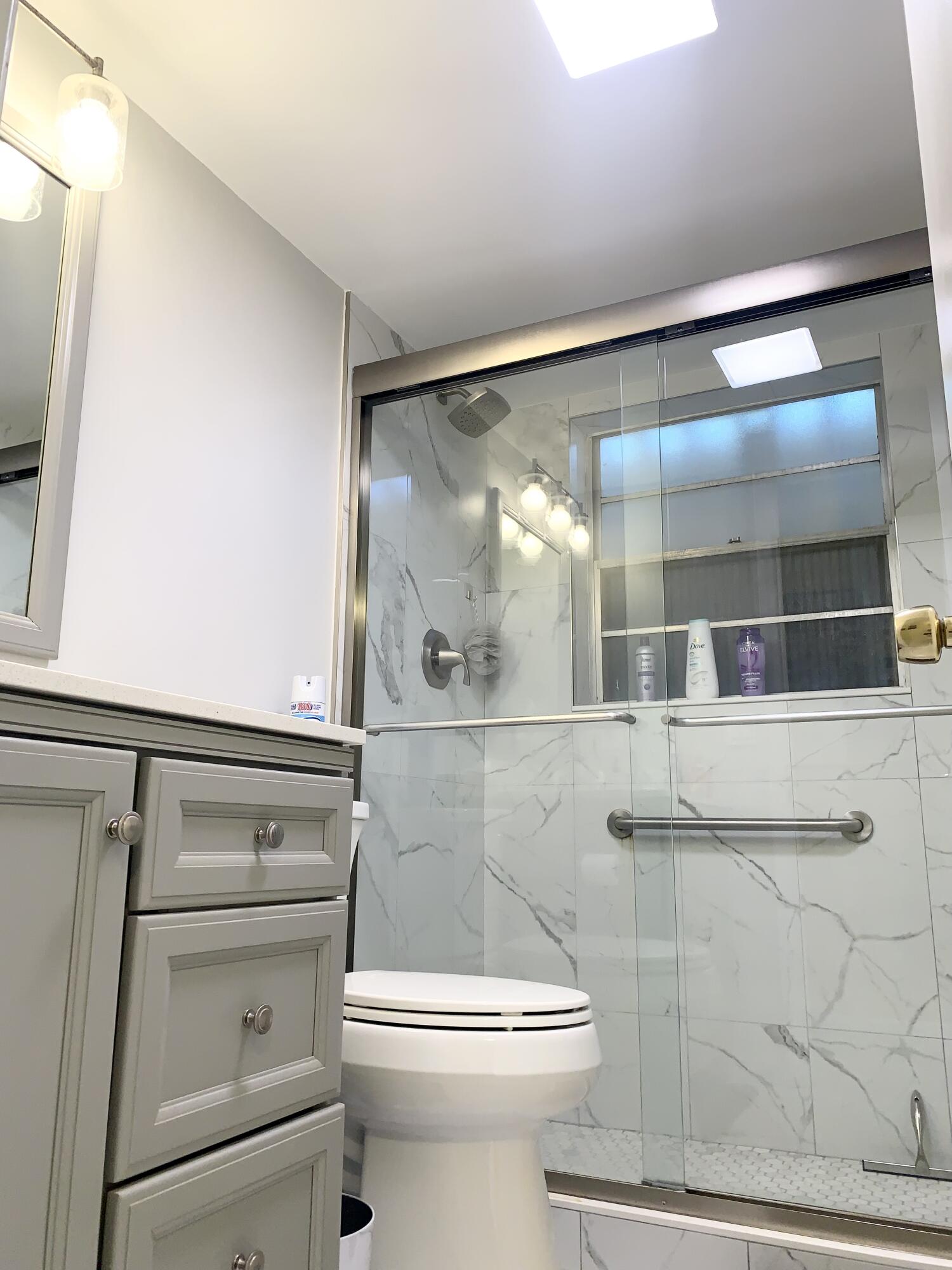 81 Kingswood E Property Photo 12
