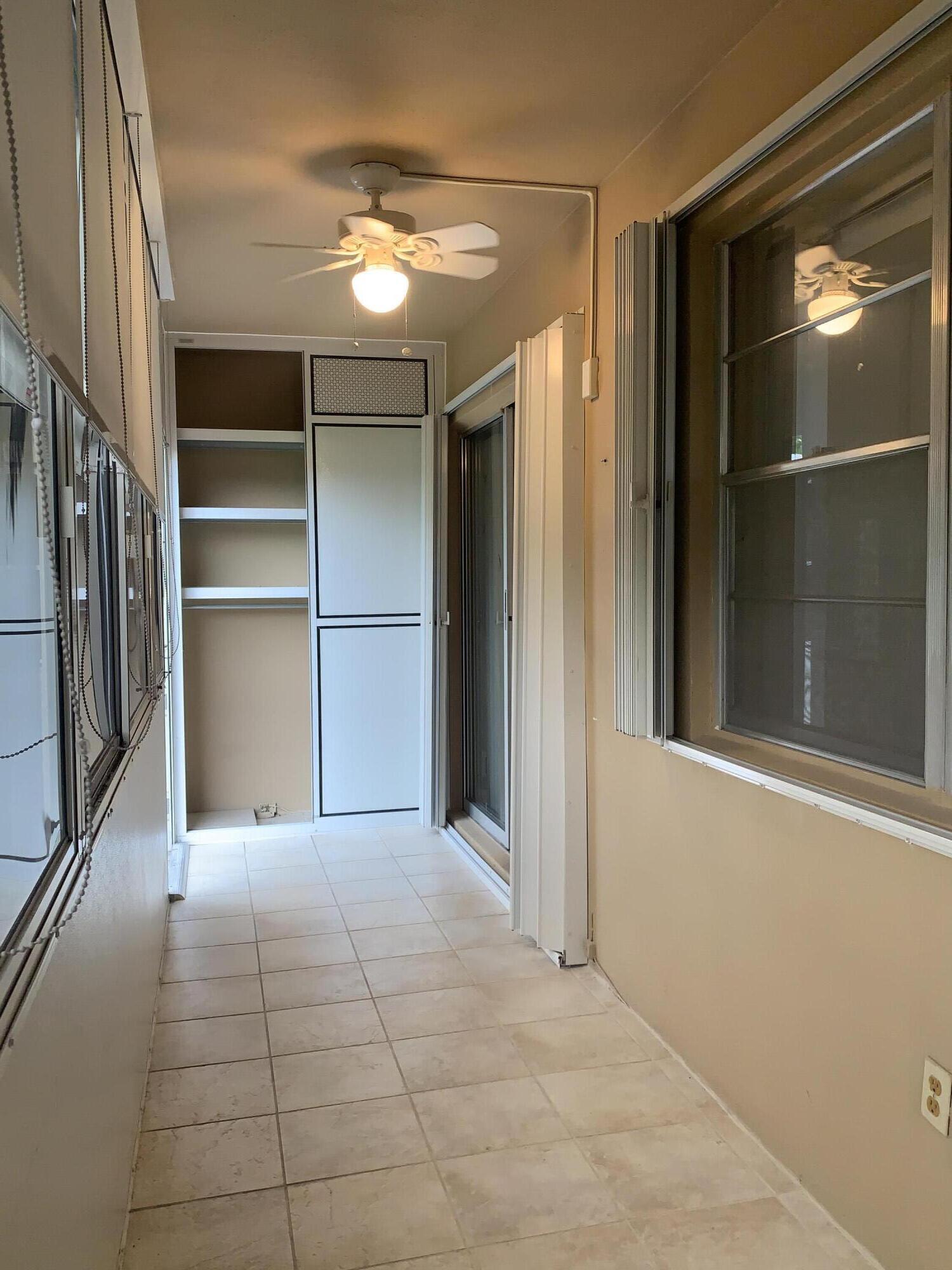 81 Kingswood E Property Photo 27