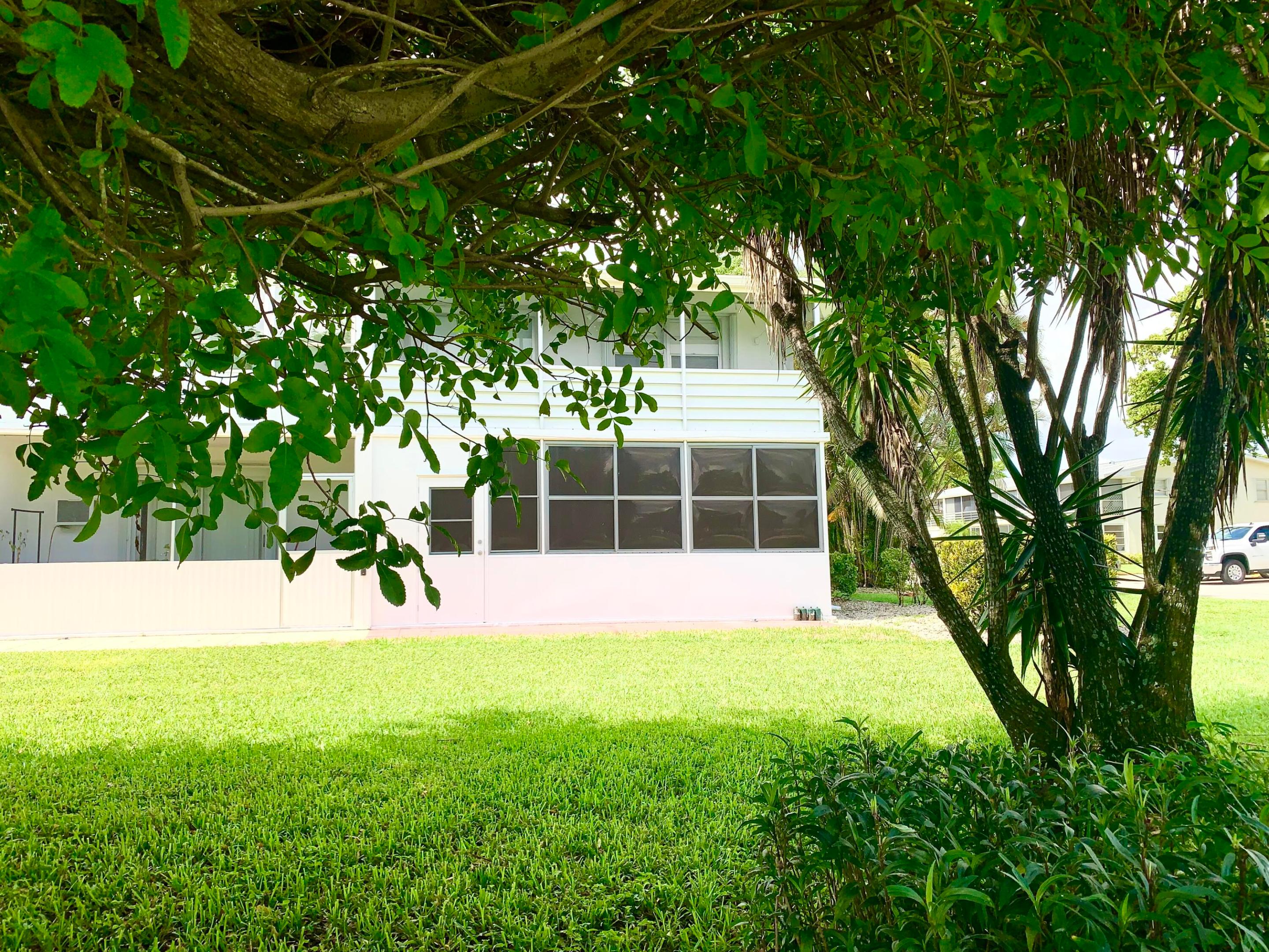 81 Kingswood E Property Photo 49