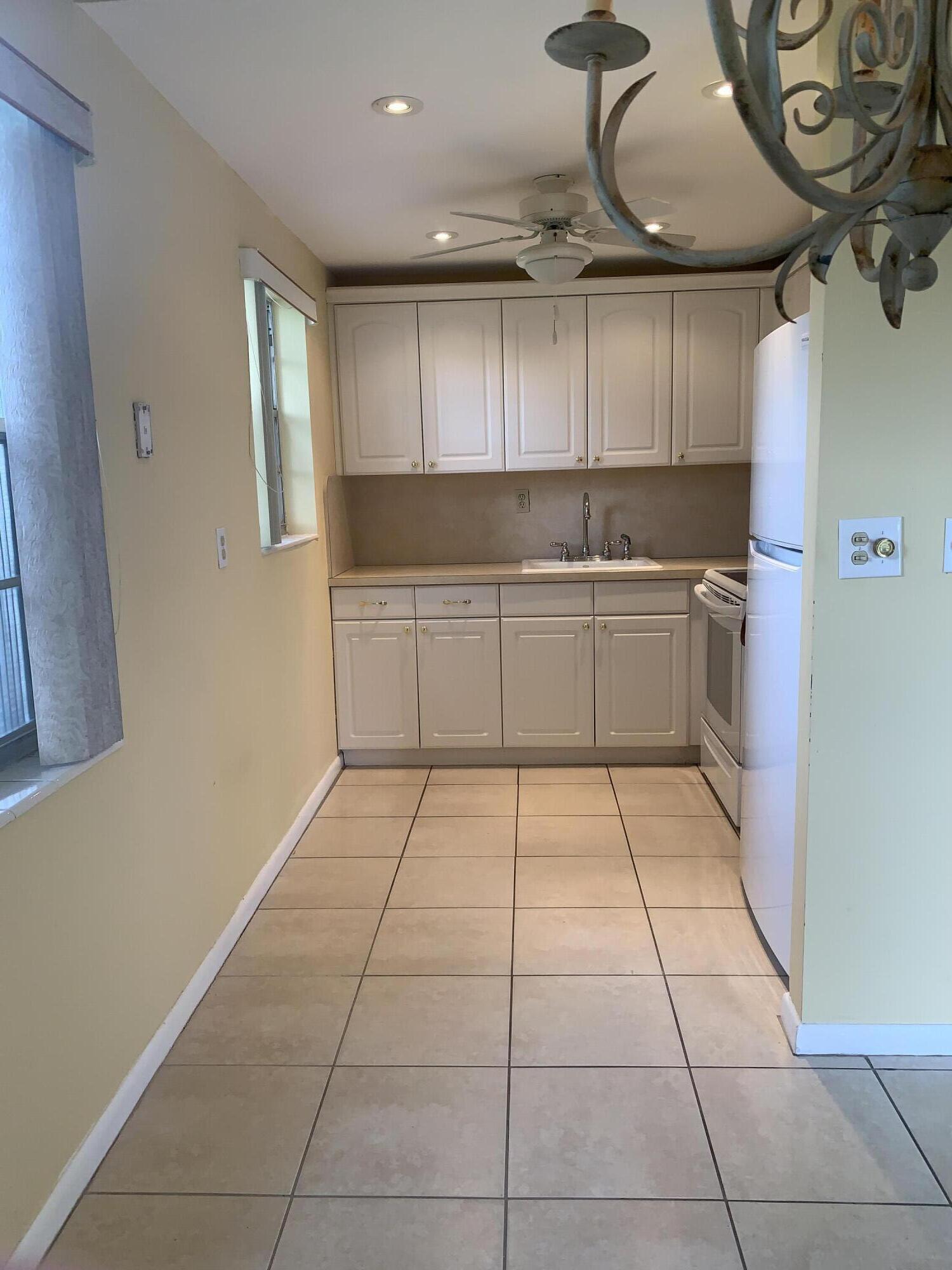 81 Kingswood E Property Photo 61