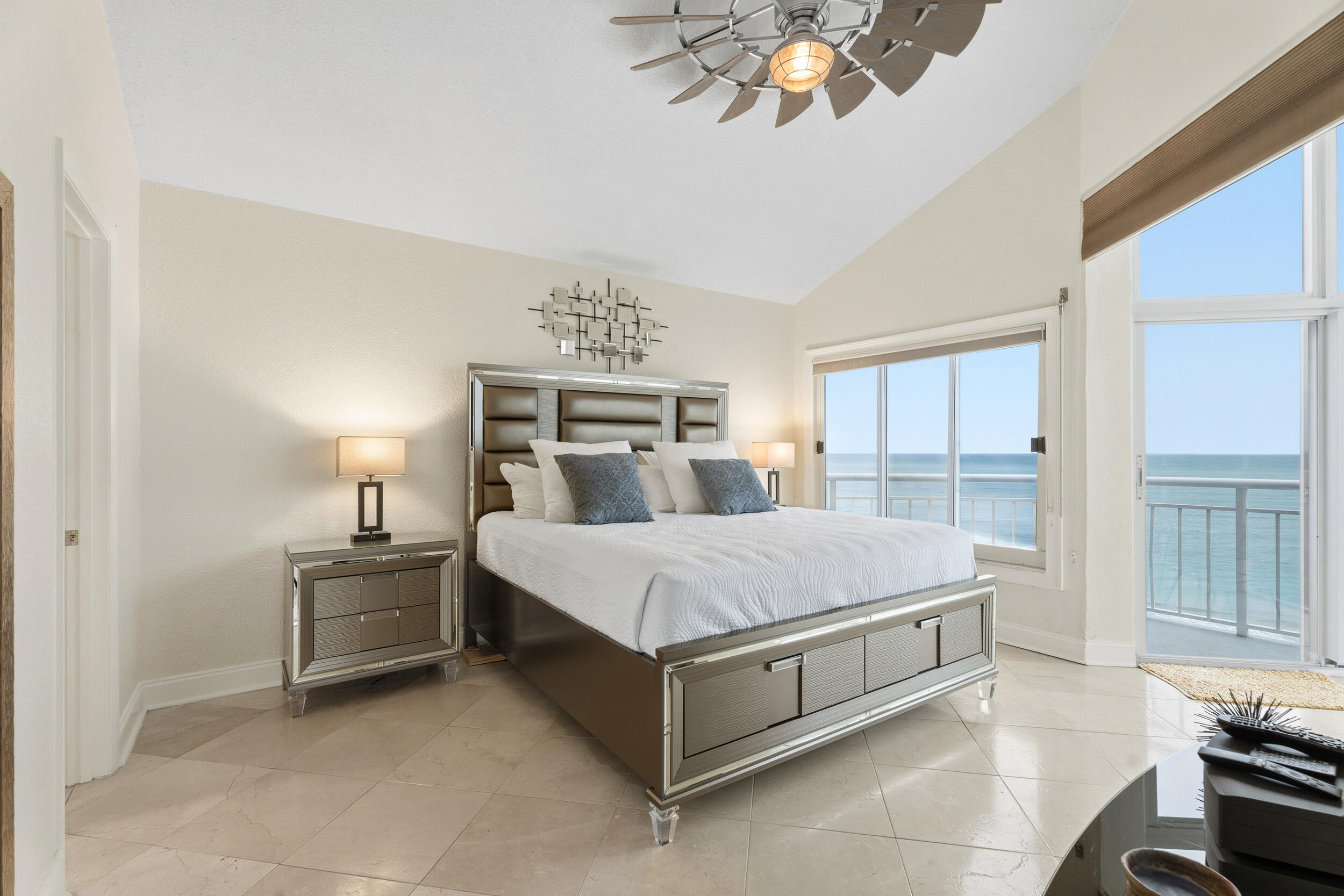 3870 N Highway A1a Ph6 Property Photo 2