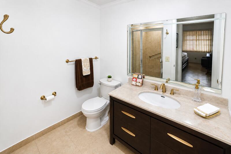 567 Burgundy L Property Photo 10