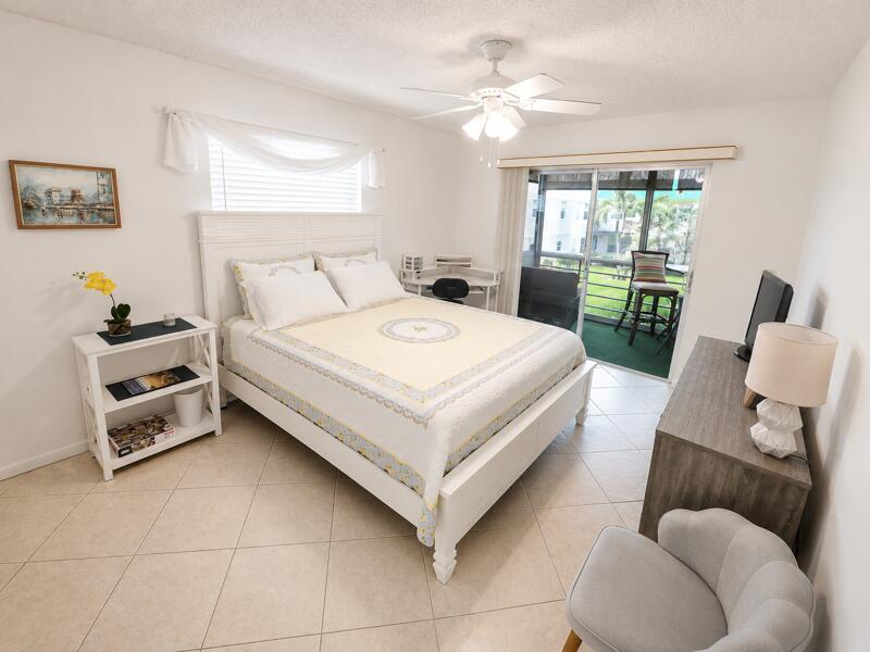 567 Burgundy L Property Photo 11