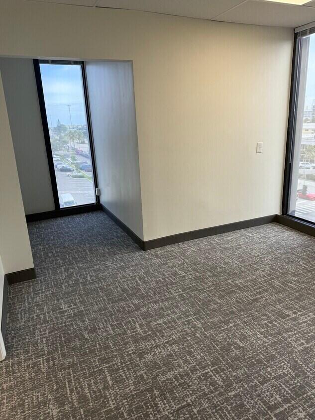 2929 E Commercial Boulevard 500 Property Photo 3