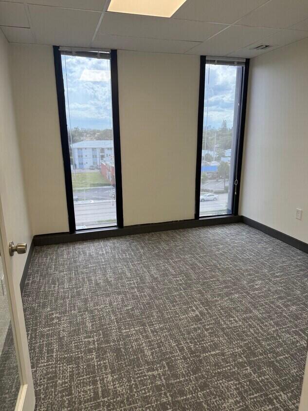 2929 E Commercial Boulevard 500 Property Photo 4