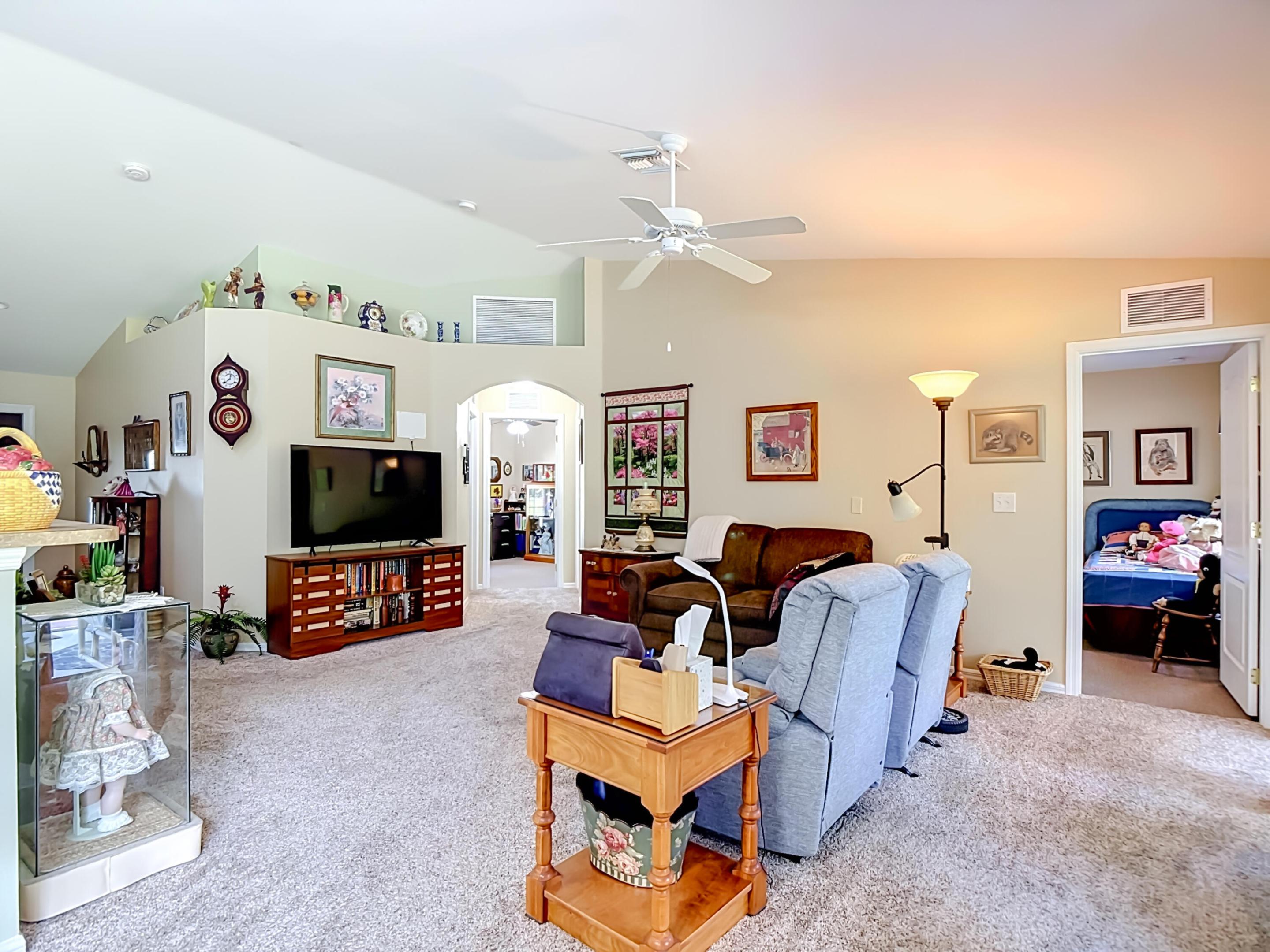 2610 53rd Street W Property Photo 7