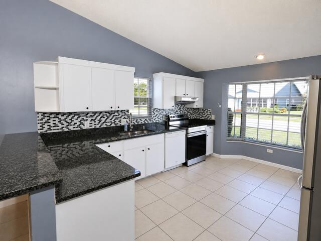4074 Gator Trace Road Property Photo 8