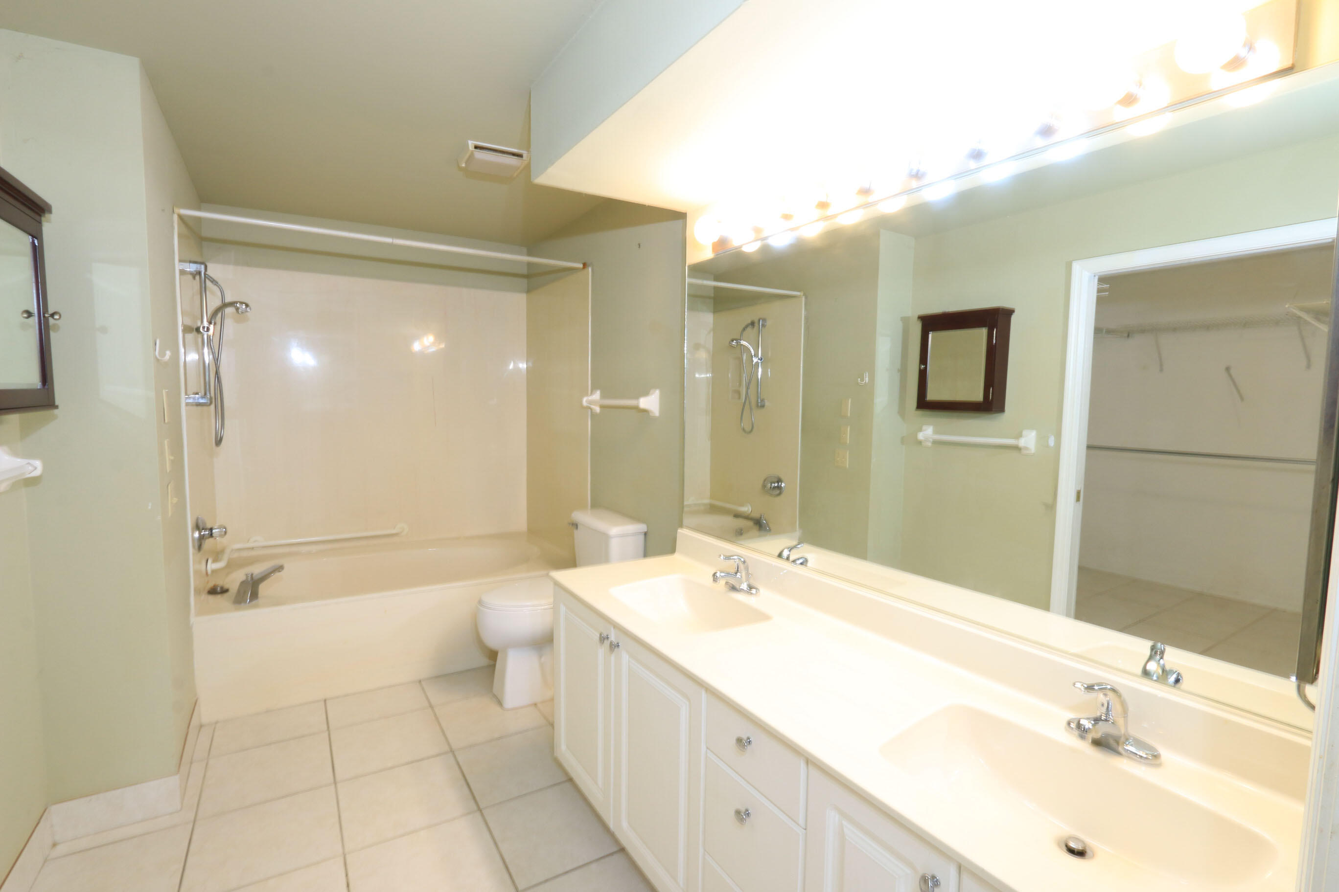 4074 Gator Trace Road Property Photo 15