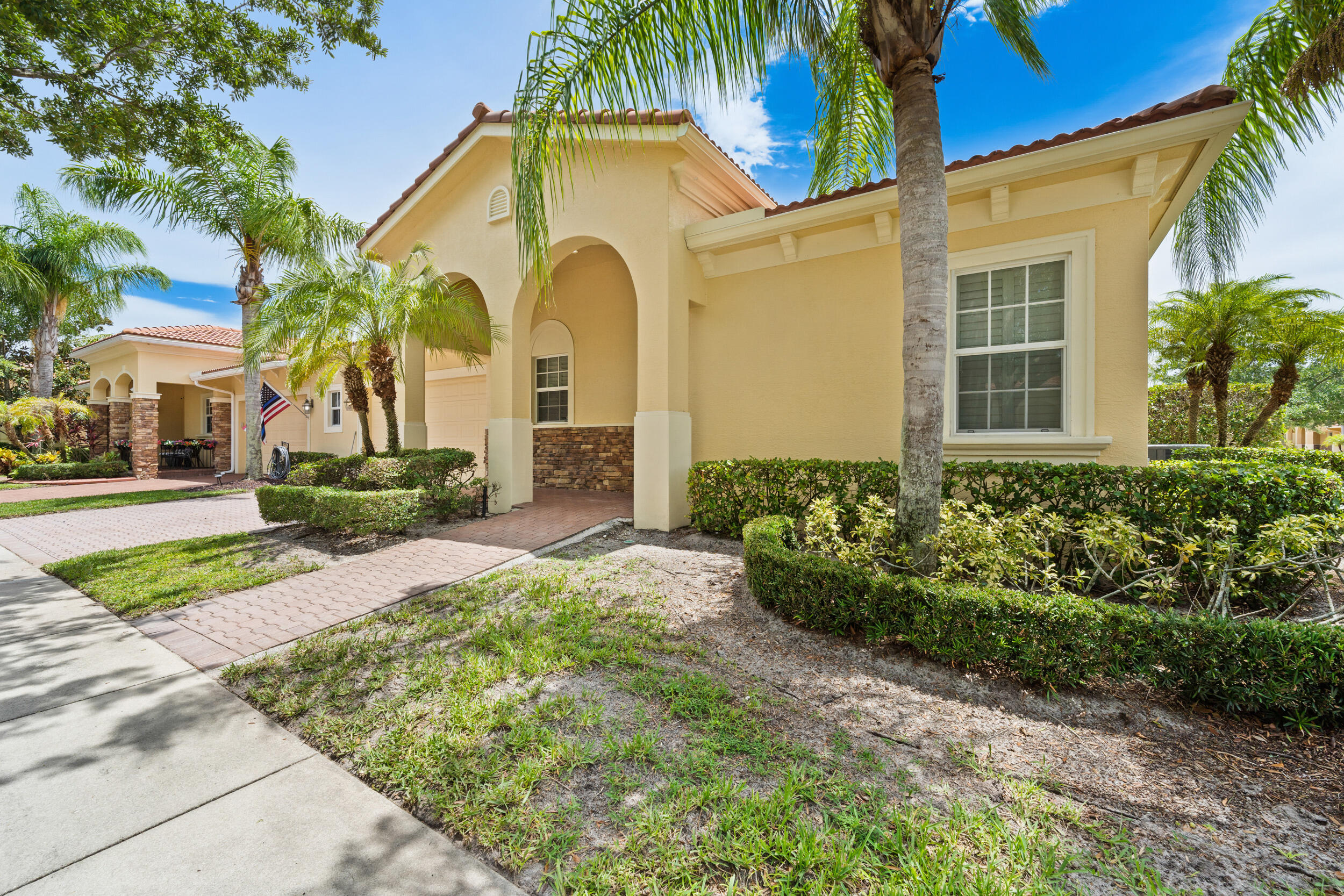 10117 Sw Canossa Way Property Photo 2