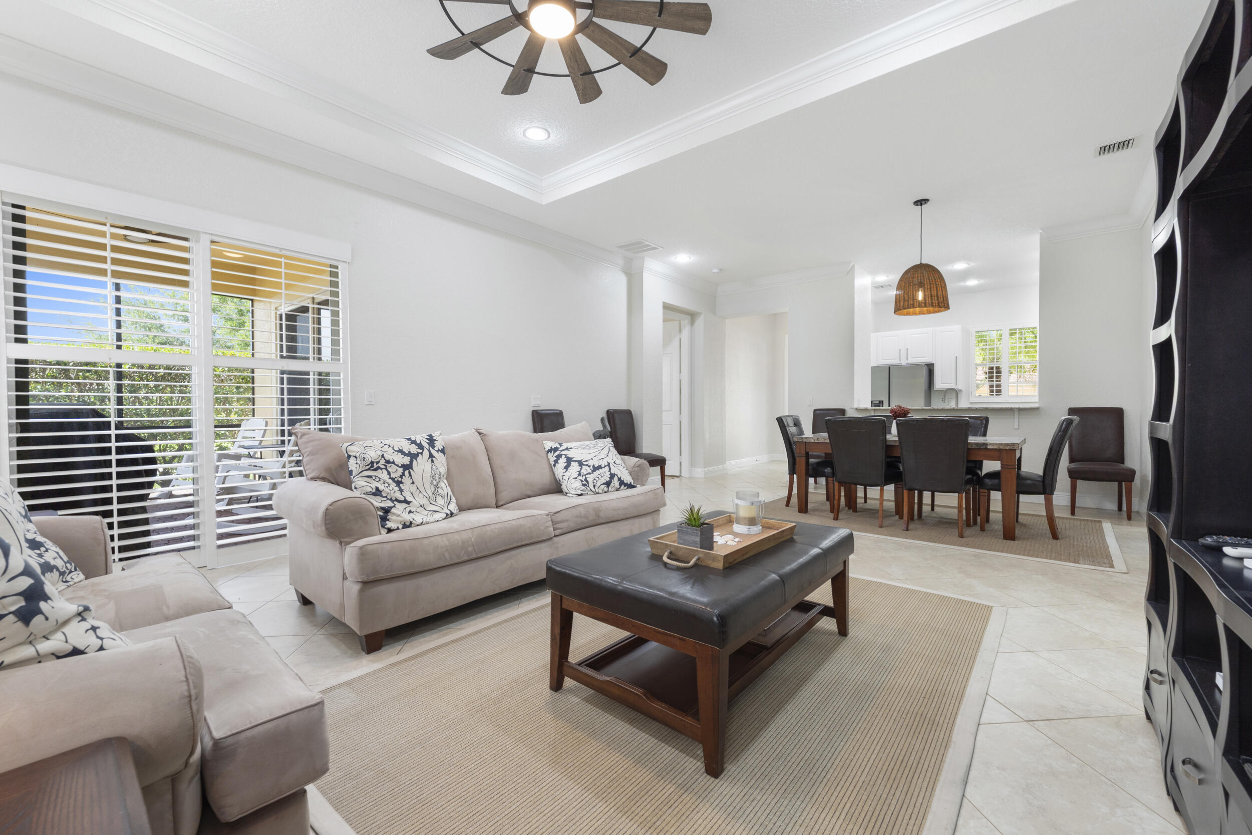 10117 Sw Canossa Way Property Photo 3