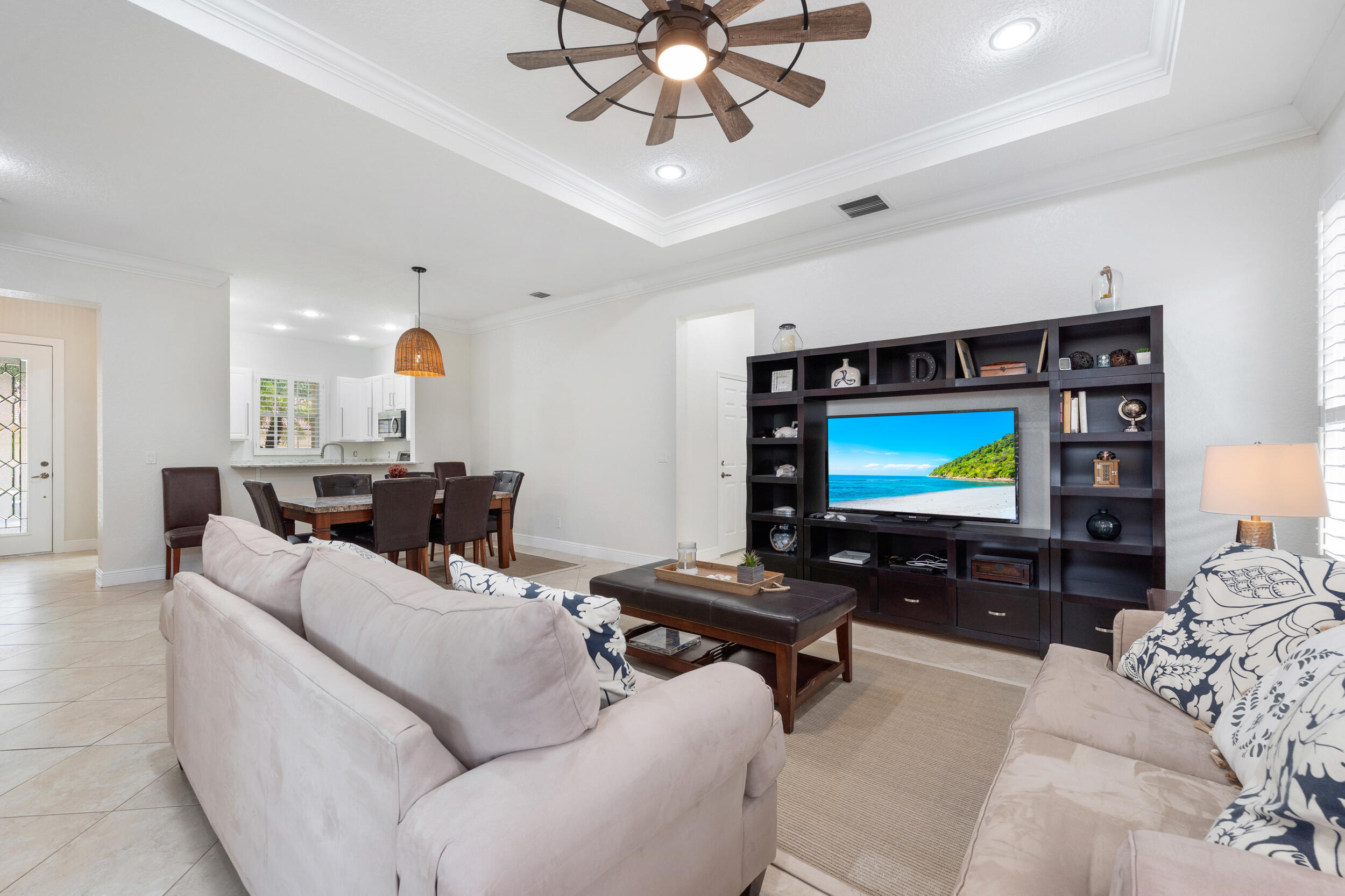 10117 Sw Canossa Way Property Photo 4