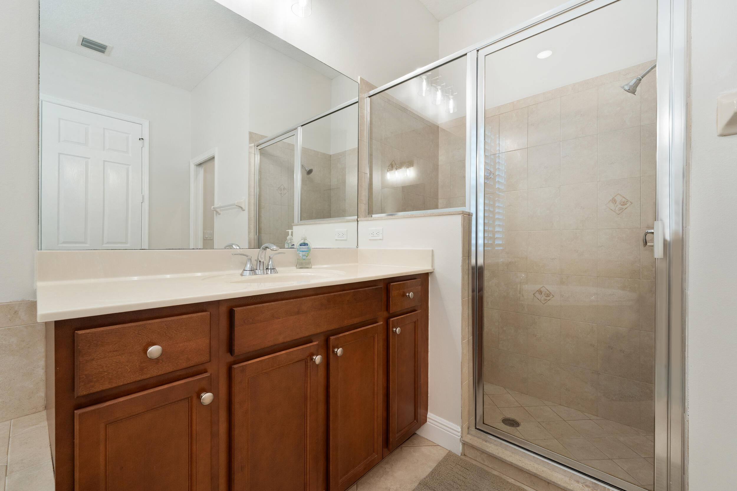 10117 Sw Canossa Way Property Photo 13