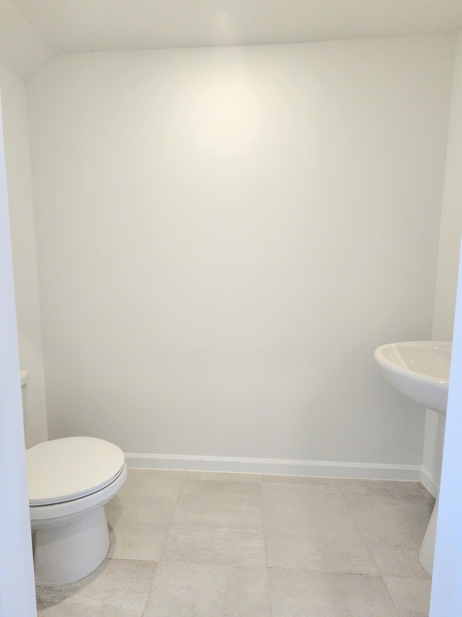 629 Salisbury Circle Property Photo 10