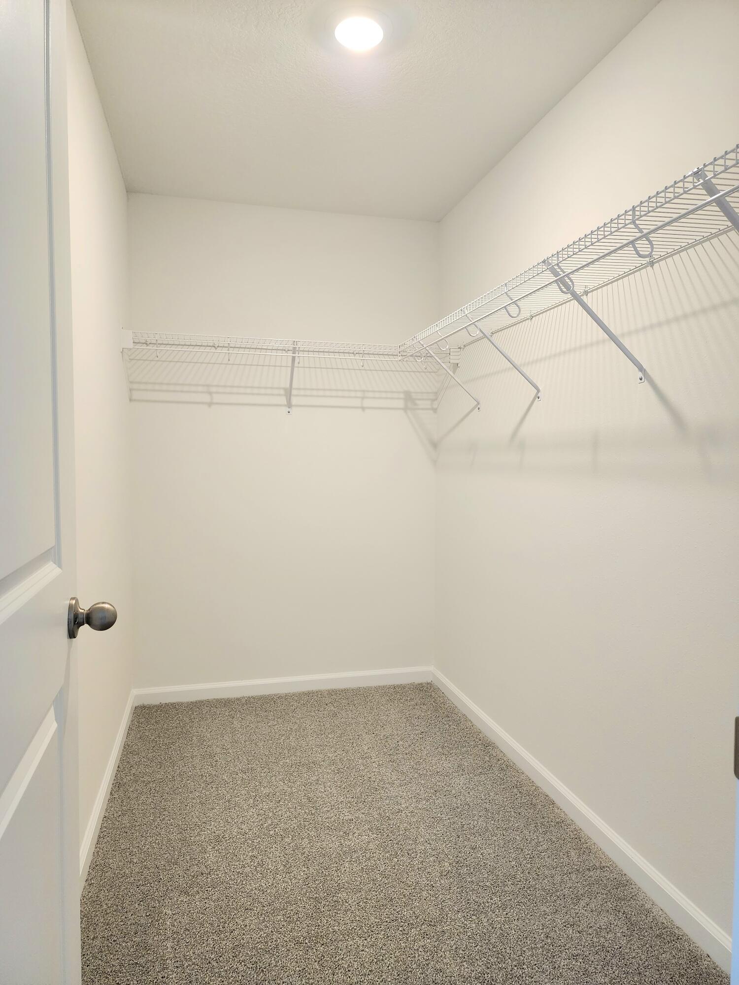 629 Salisbury Circle Property Photo 17