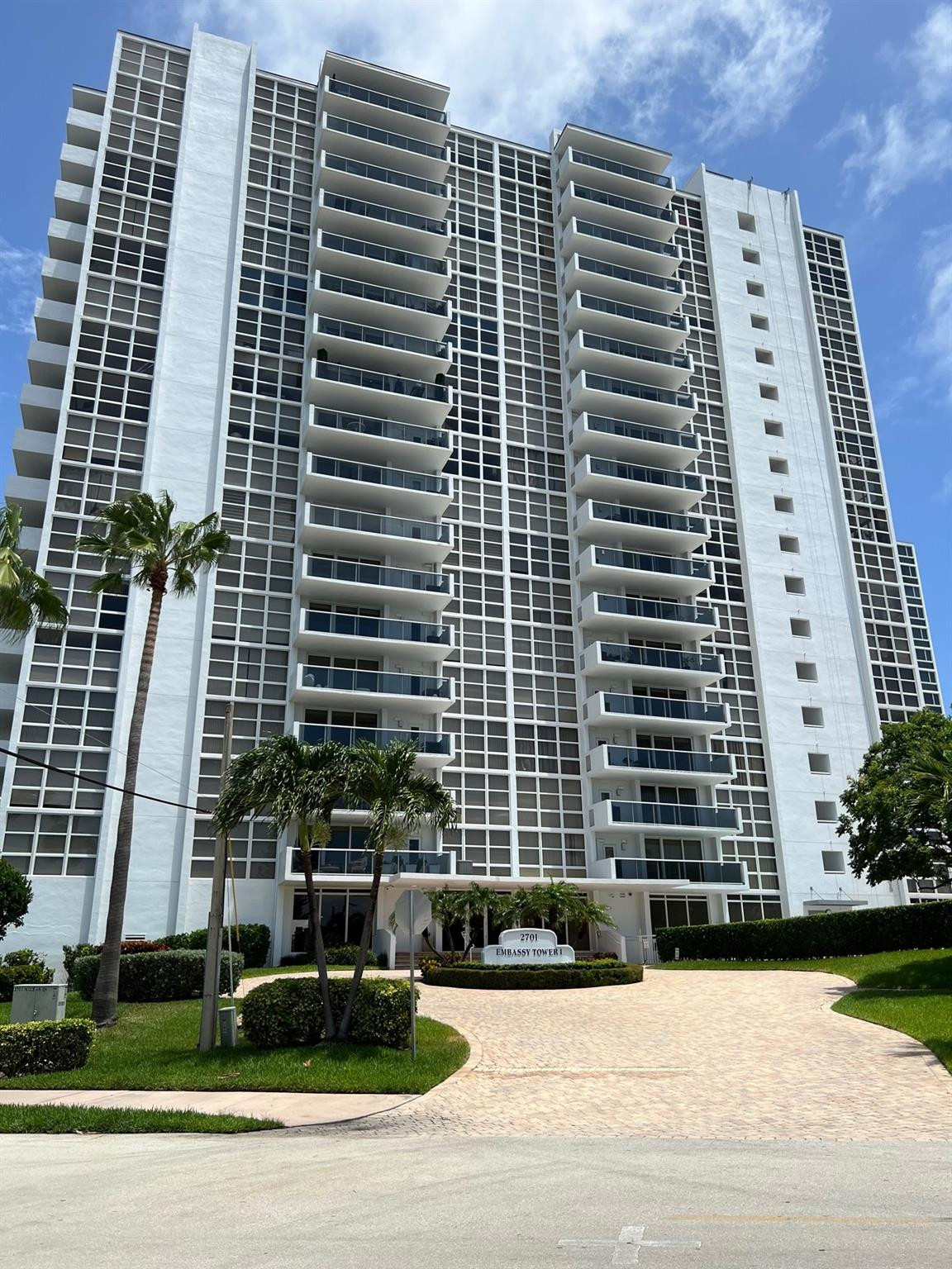 2701 N Ocean Boulevard 3b Property Photo 1