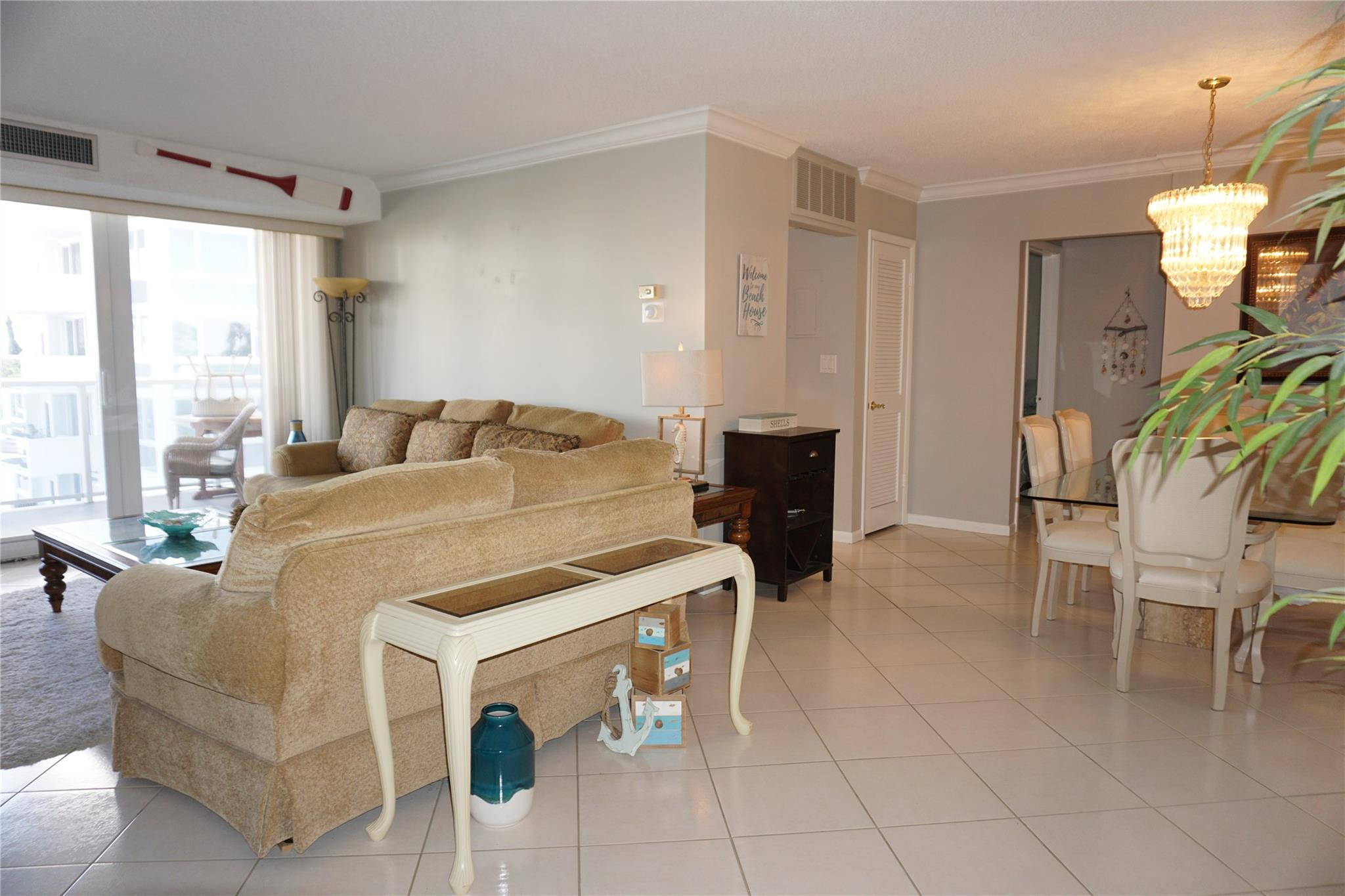 2701 N Ocean Boulevard 3b Property Photo 8