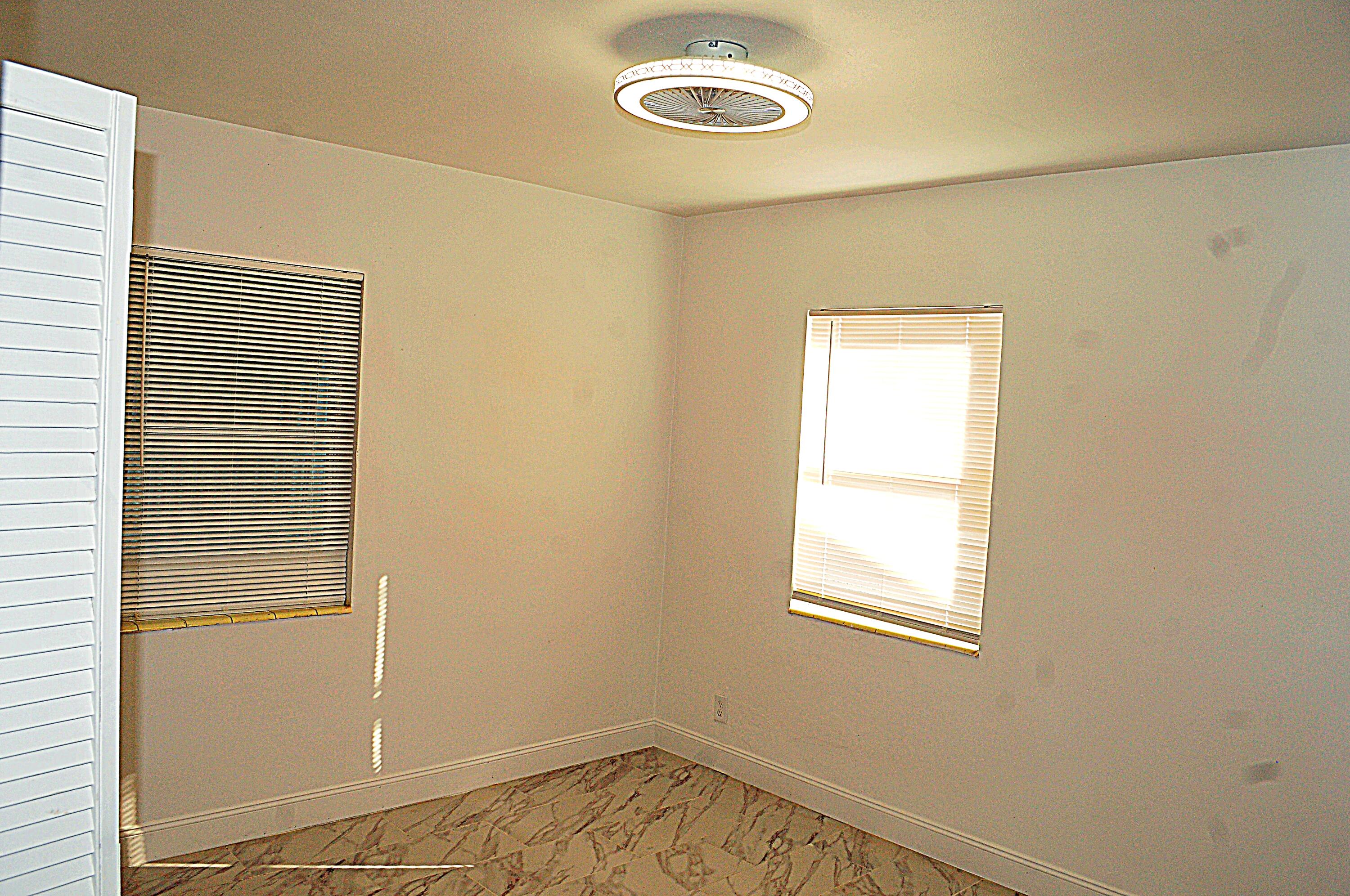 936 45th Street Property Photo 8