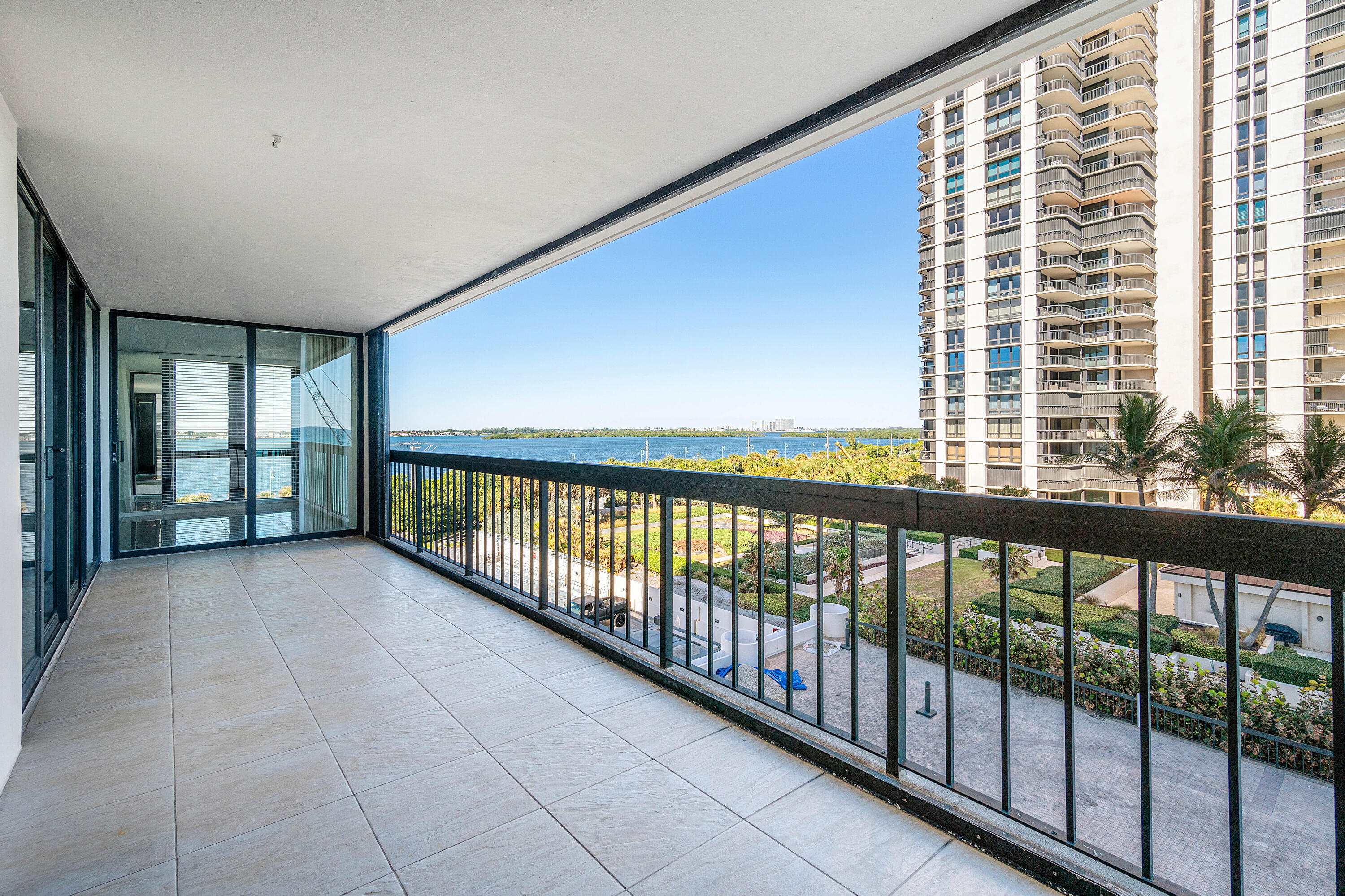 5380 N Ocean Drive N 5g Property Photo 32