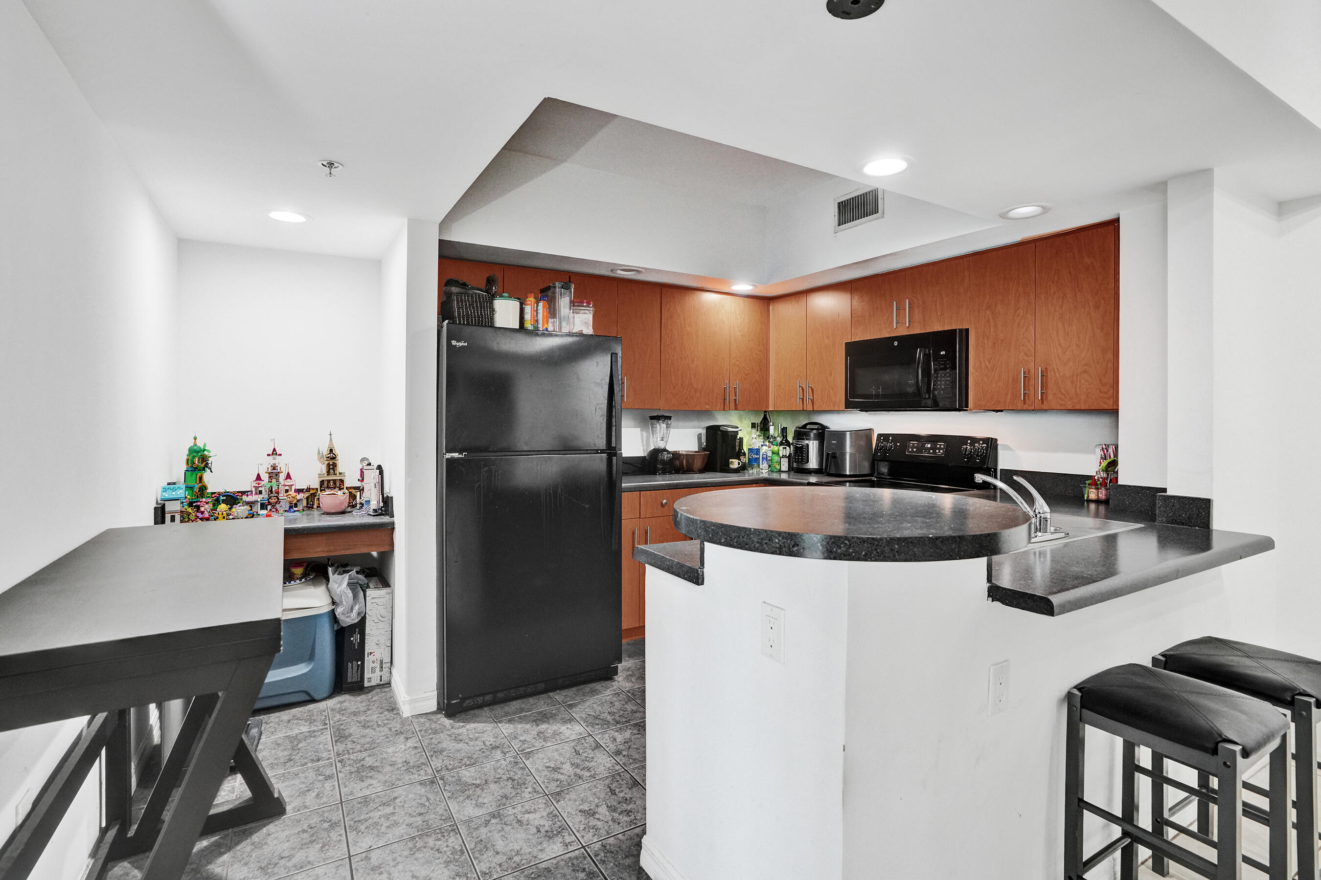 100 N Federal Highway 723 Property Photo 14