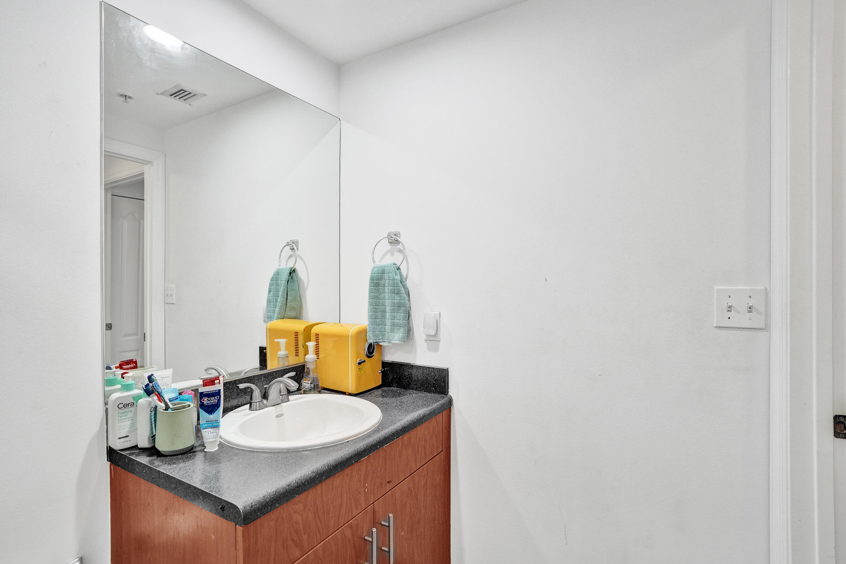 100 N Federal Highway 723 Property Photo 33