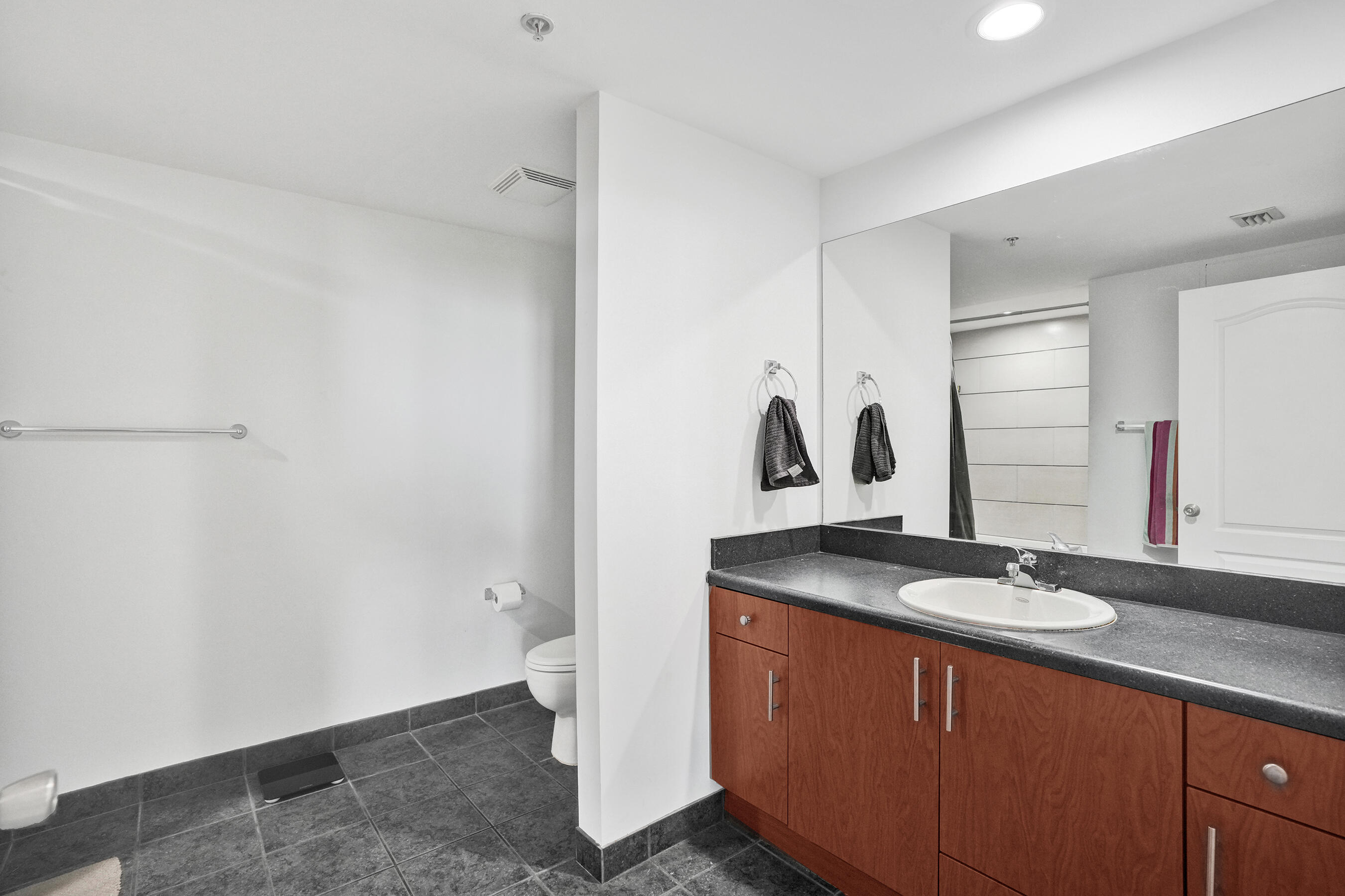 100 N Federal Highway 723 Property Photo 42