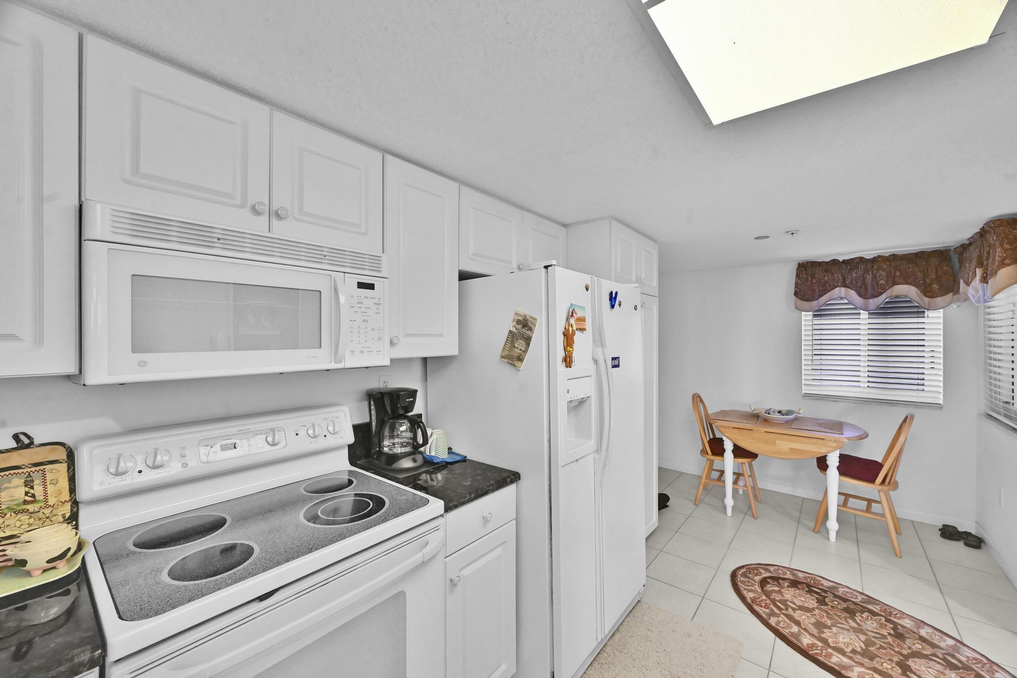 3880 N Highway A1a 402 Property Photo 16