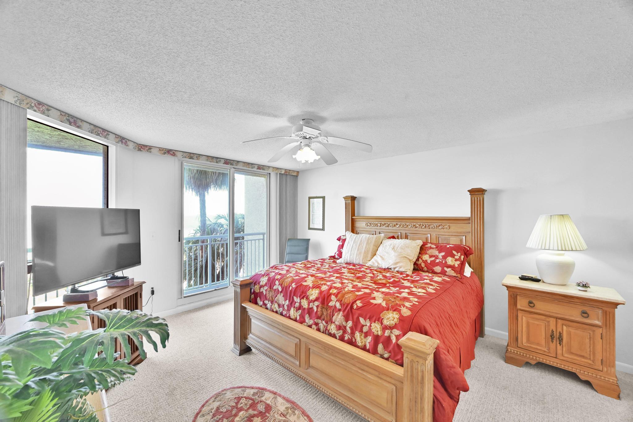 3880 N Highway A1a 402 Property Photo 18