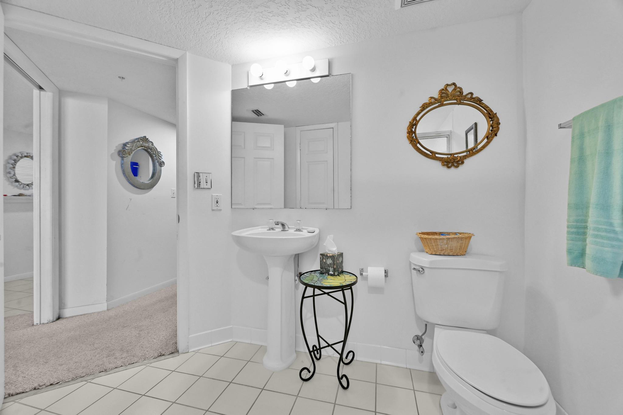 3880 N Highway A1a 402 Property Photo 25