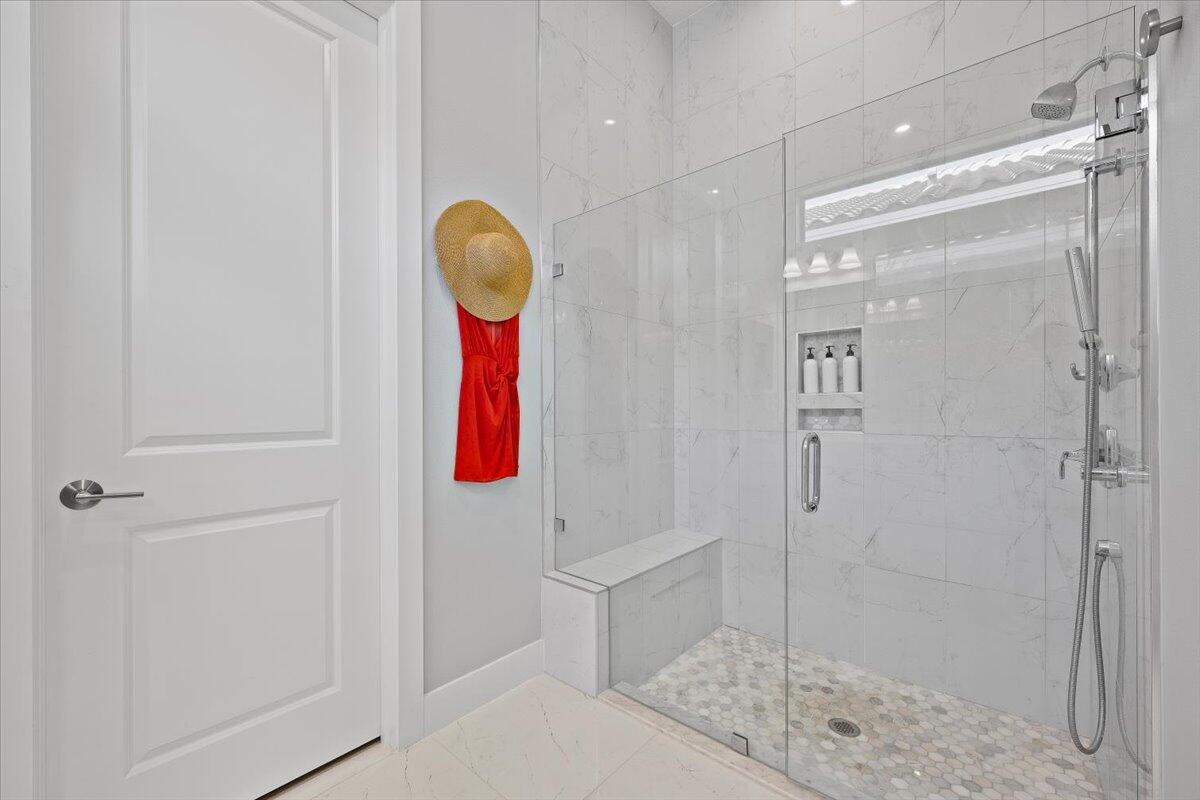 6870 Se Haven Lane Property Photo 16