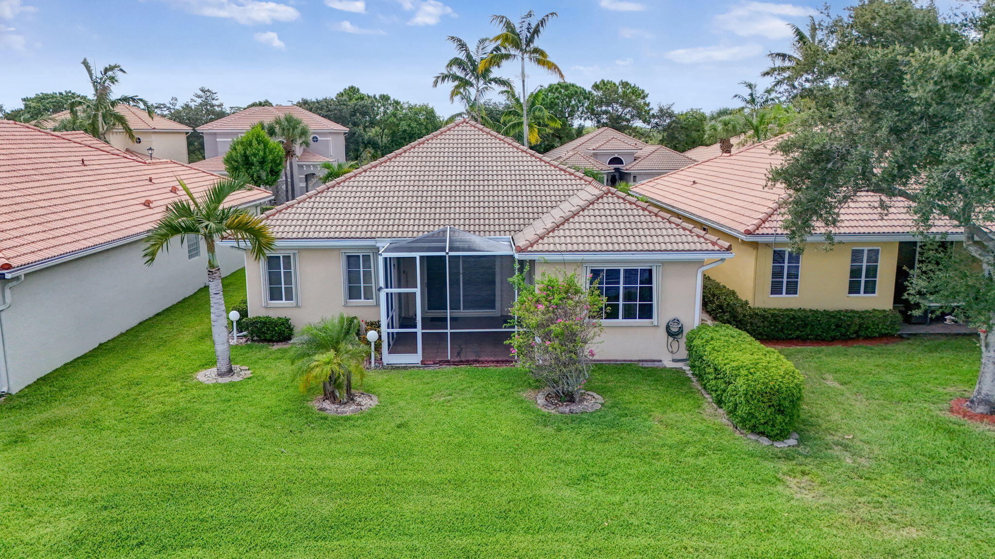 2332 Curley Cut Property Photo 1