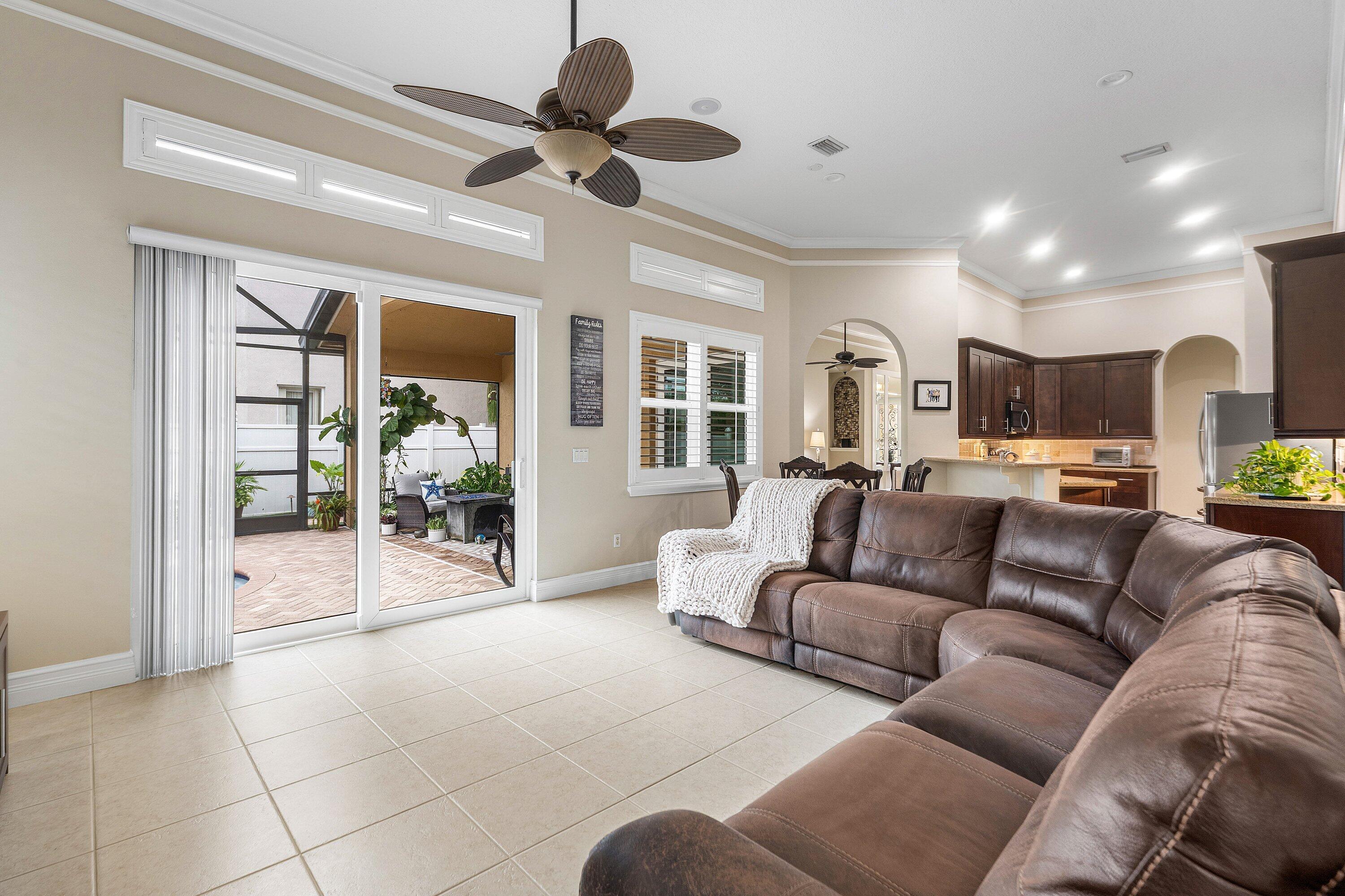 1853 Palisades Drive Property Photo 19