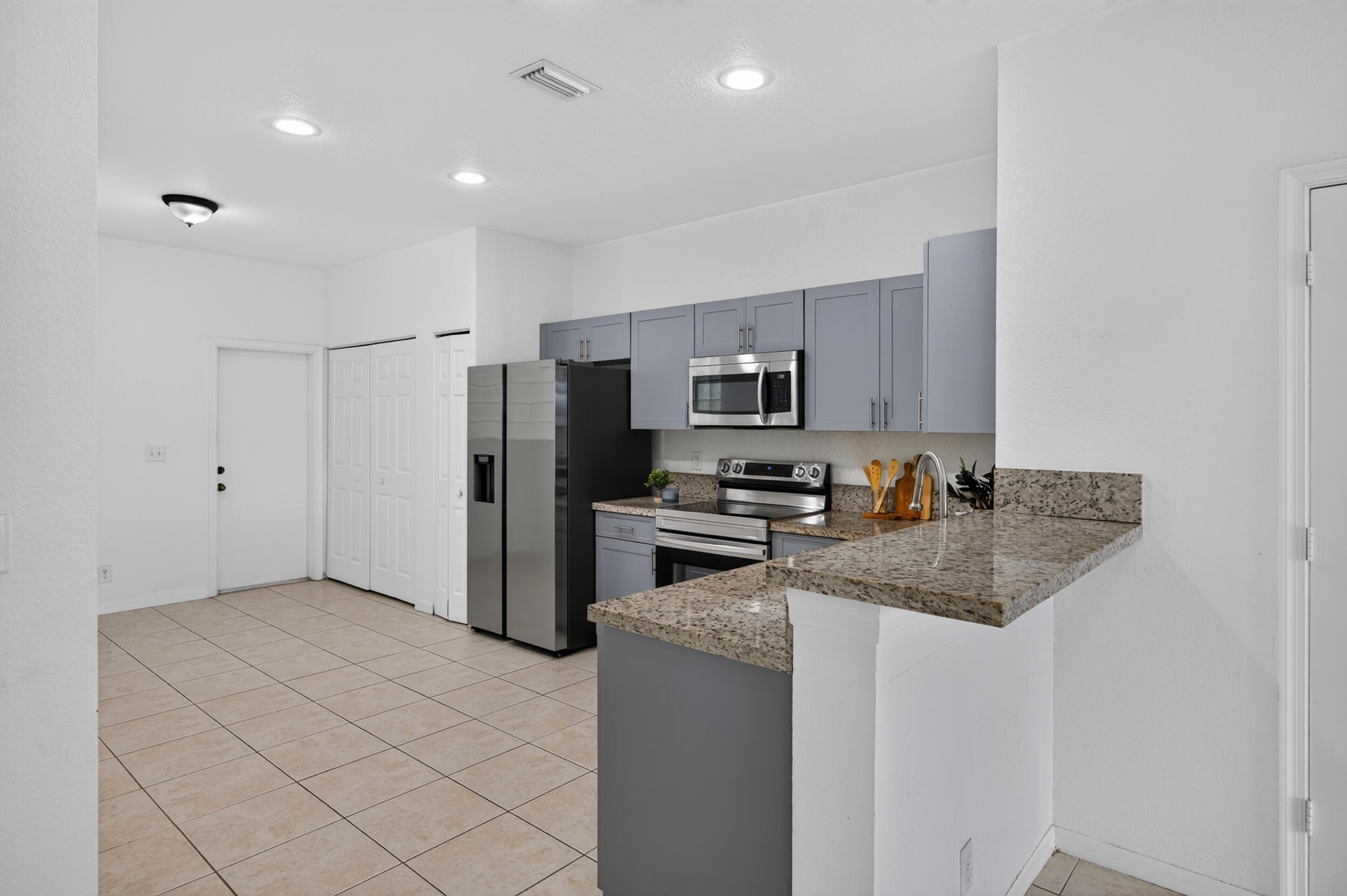 2391 Pasadena Way Property Photo 17