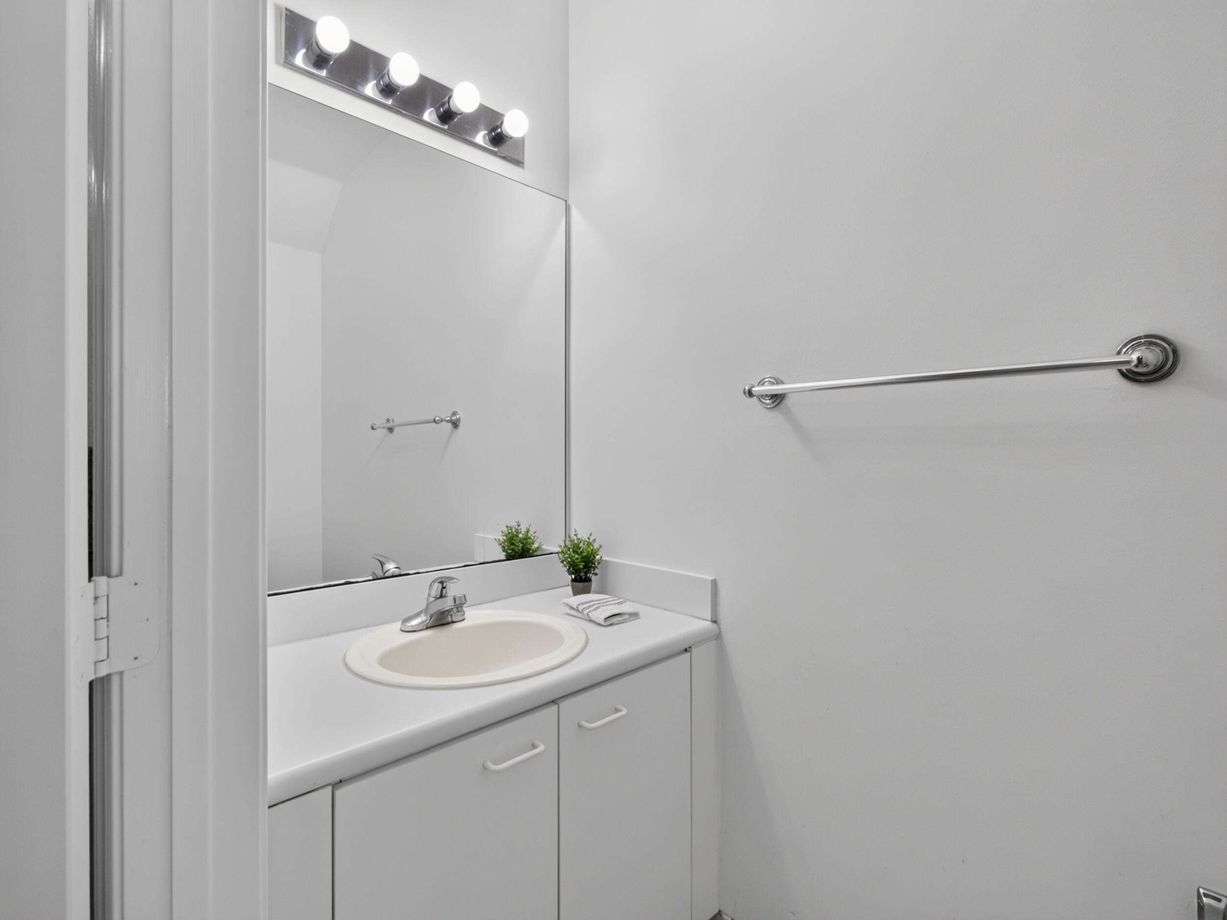 2391 Pasadena Way Property Photo 24