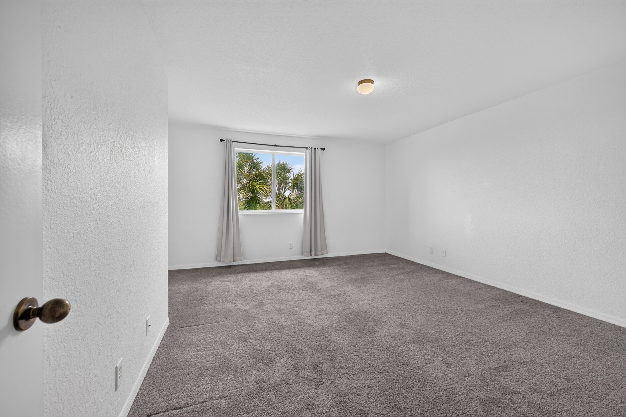 2391 Pasadena Way Property Photo 27