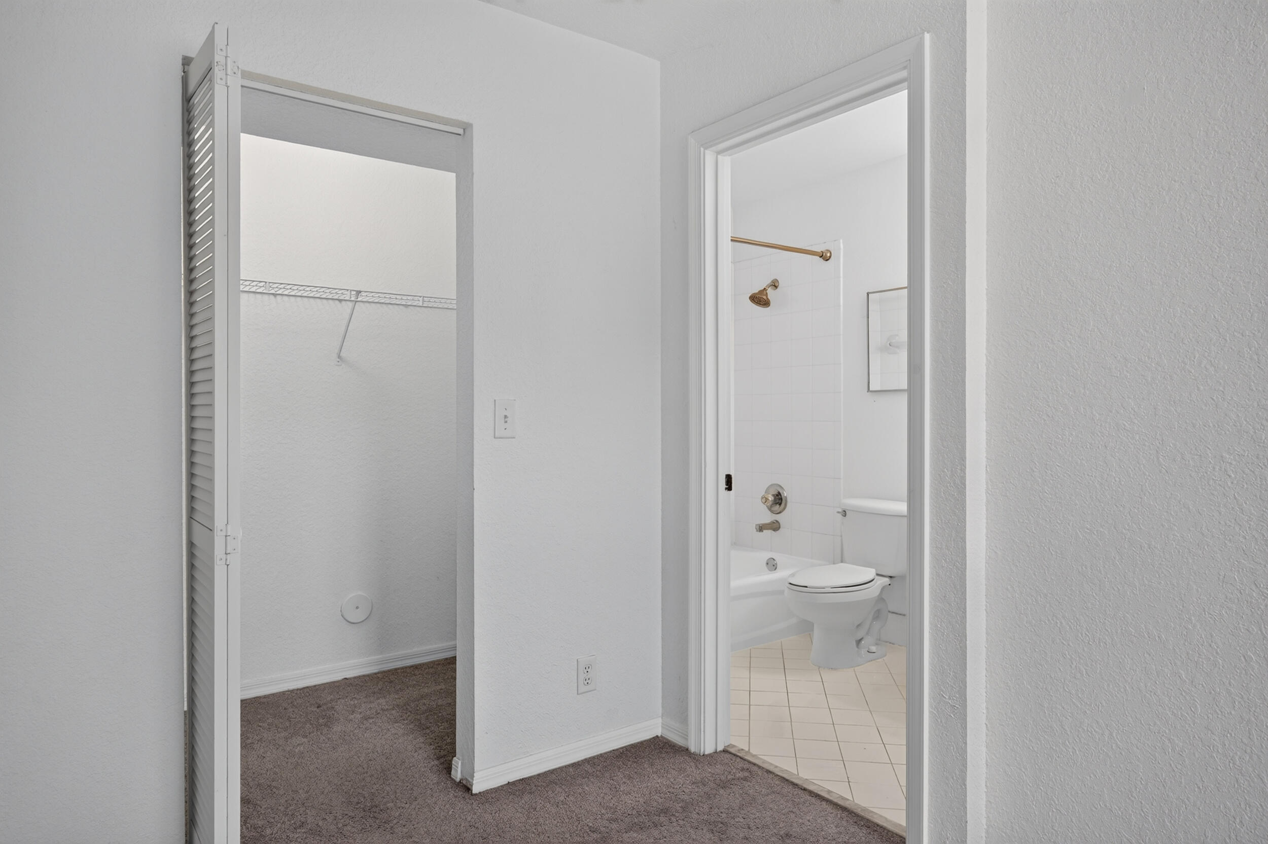 2391 Pasadena Way Property Photo 34