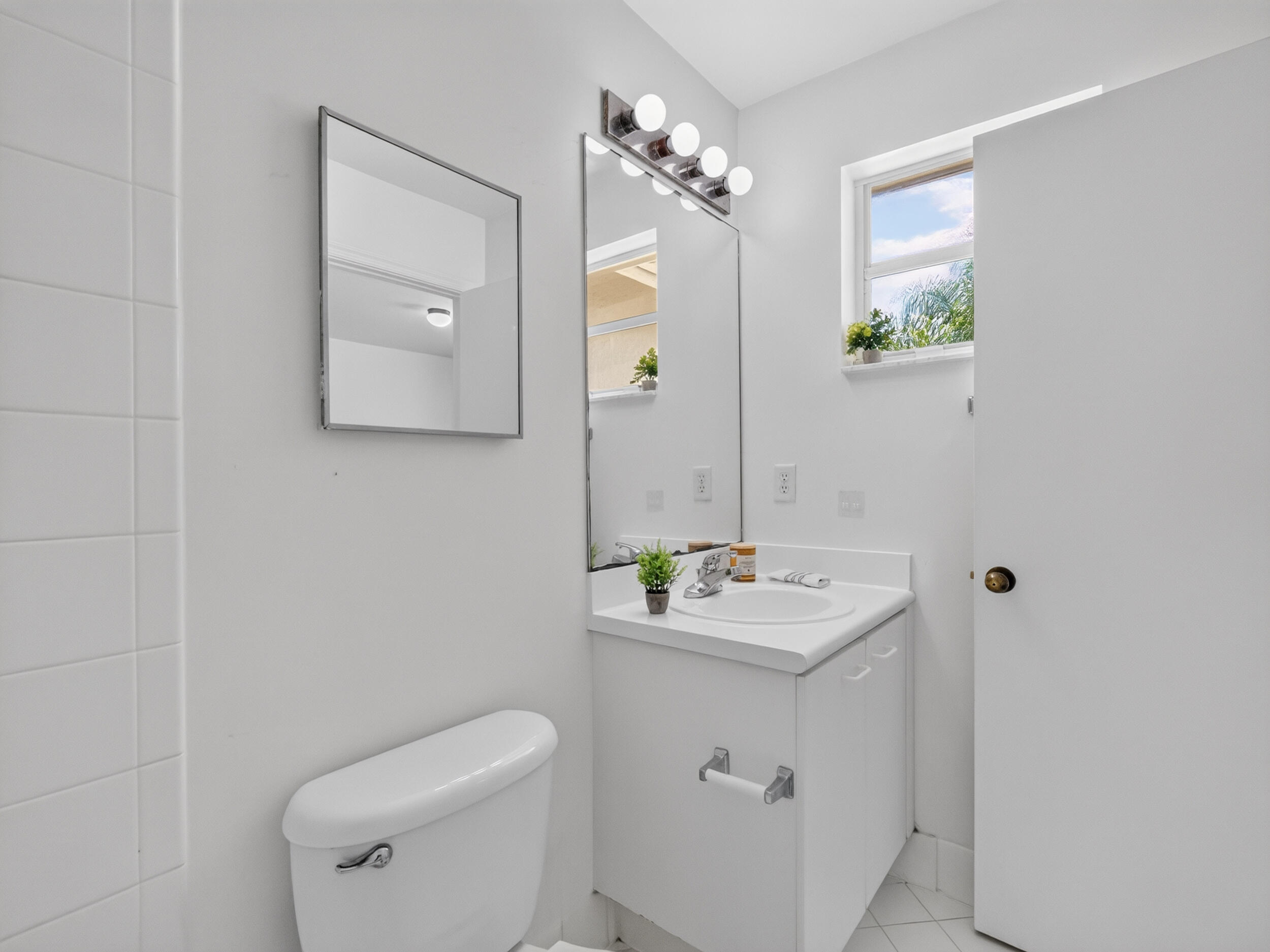 2391 Pasadena Way Property Photo 35