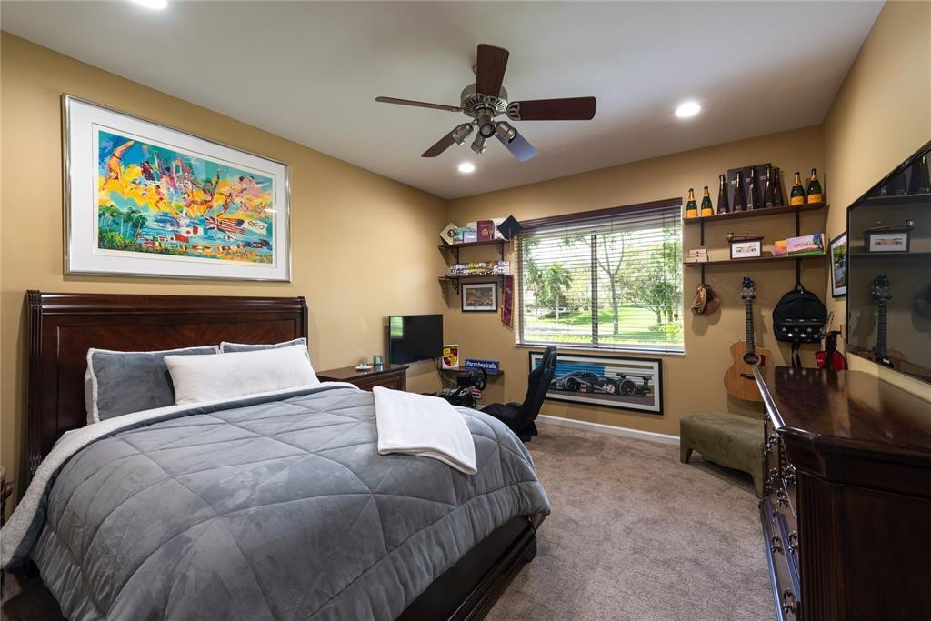 3190 Willow Lane Property Photo 18
