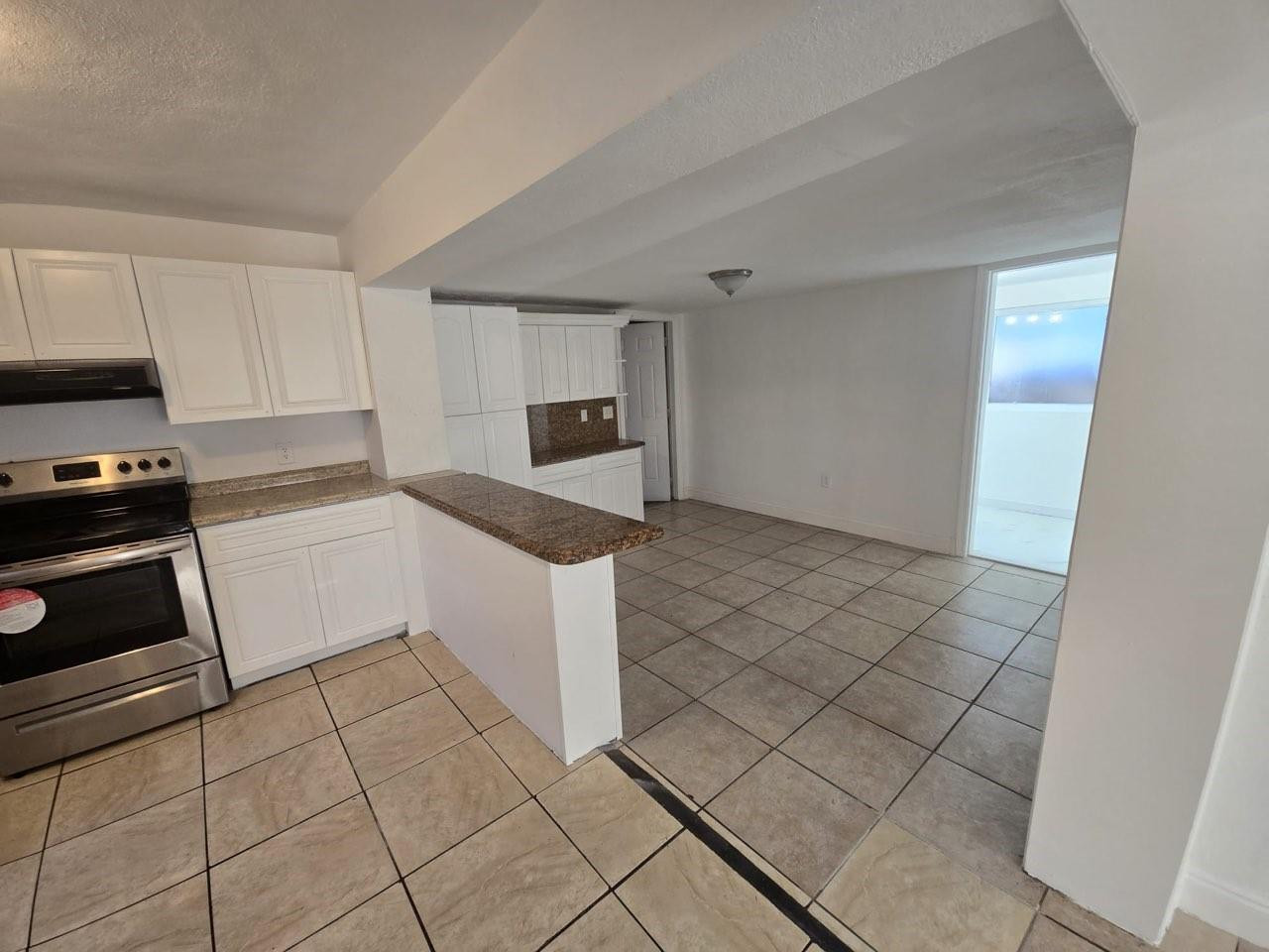 5431 Nw 30th Avenue Property Photo 11