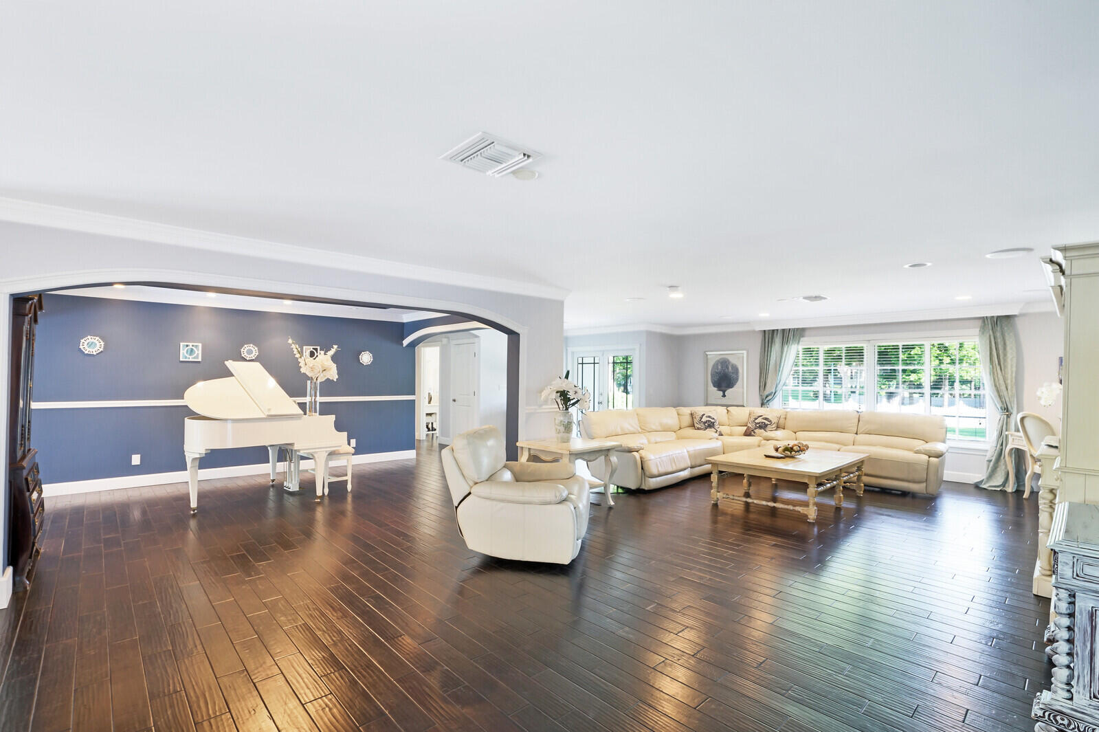 17 E Ocean Avenue Property Photo 16